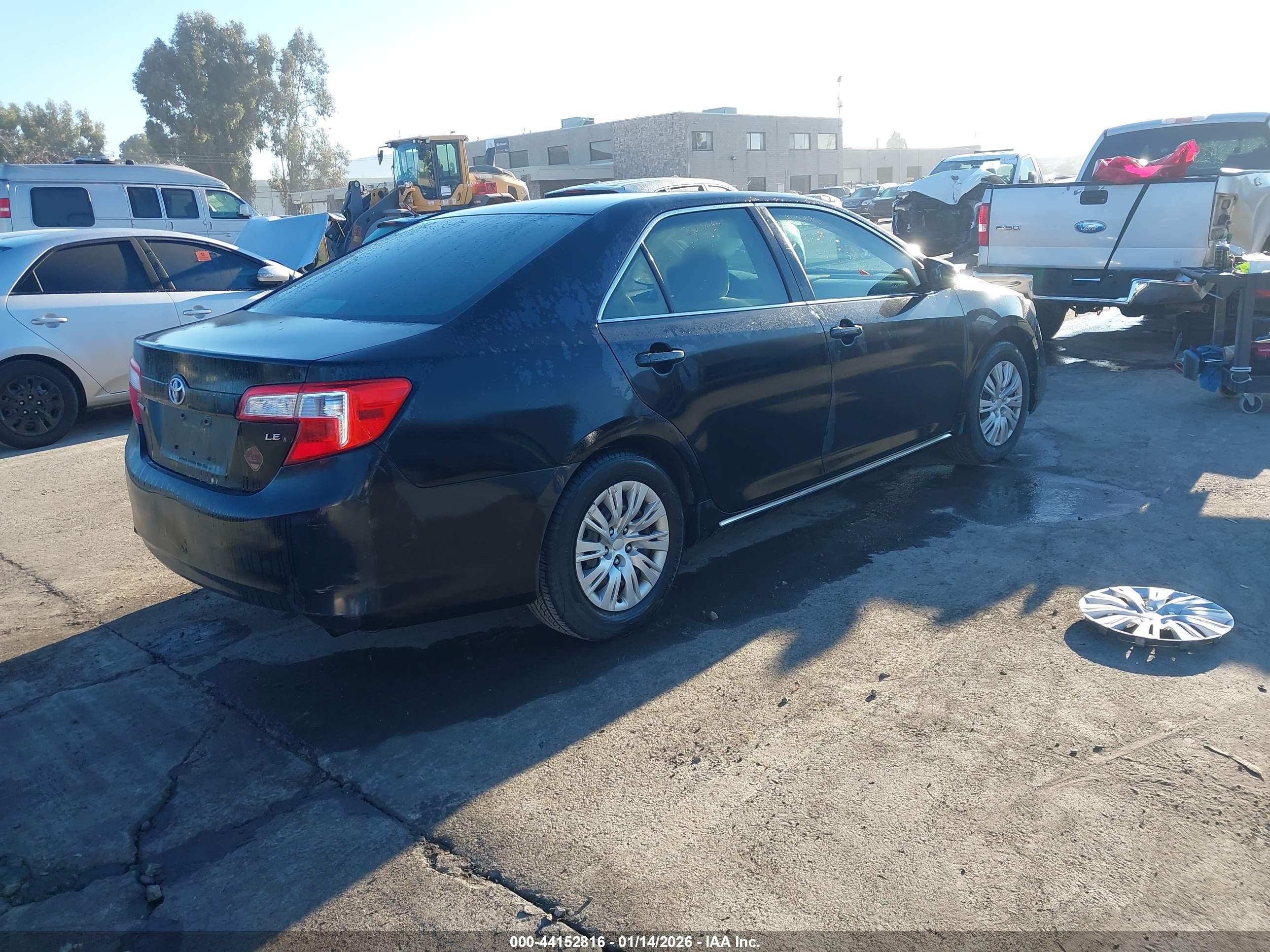 TOYOTA CAMRY image 4