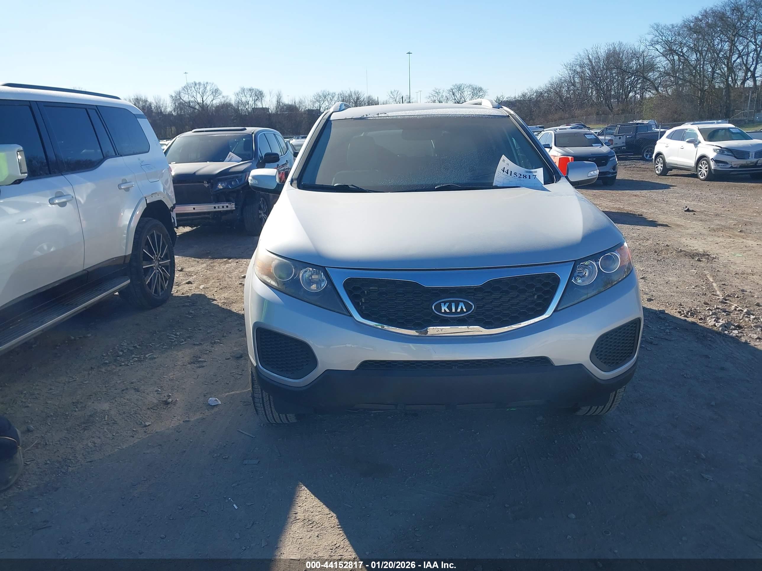 KIA SORENTO image 6