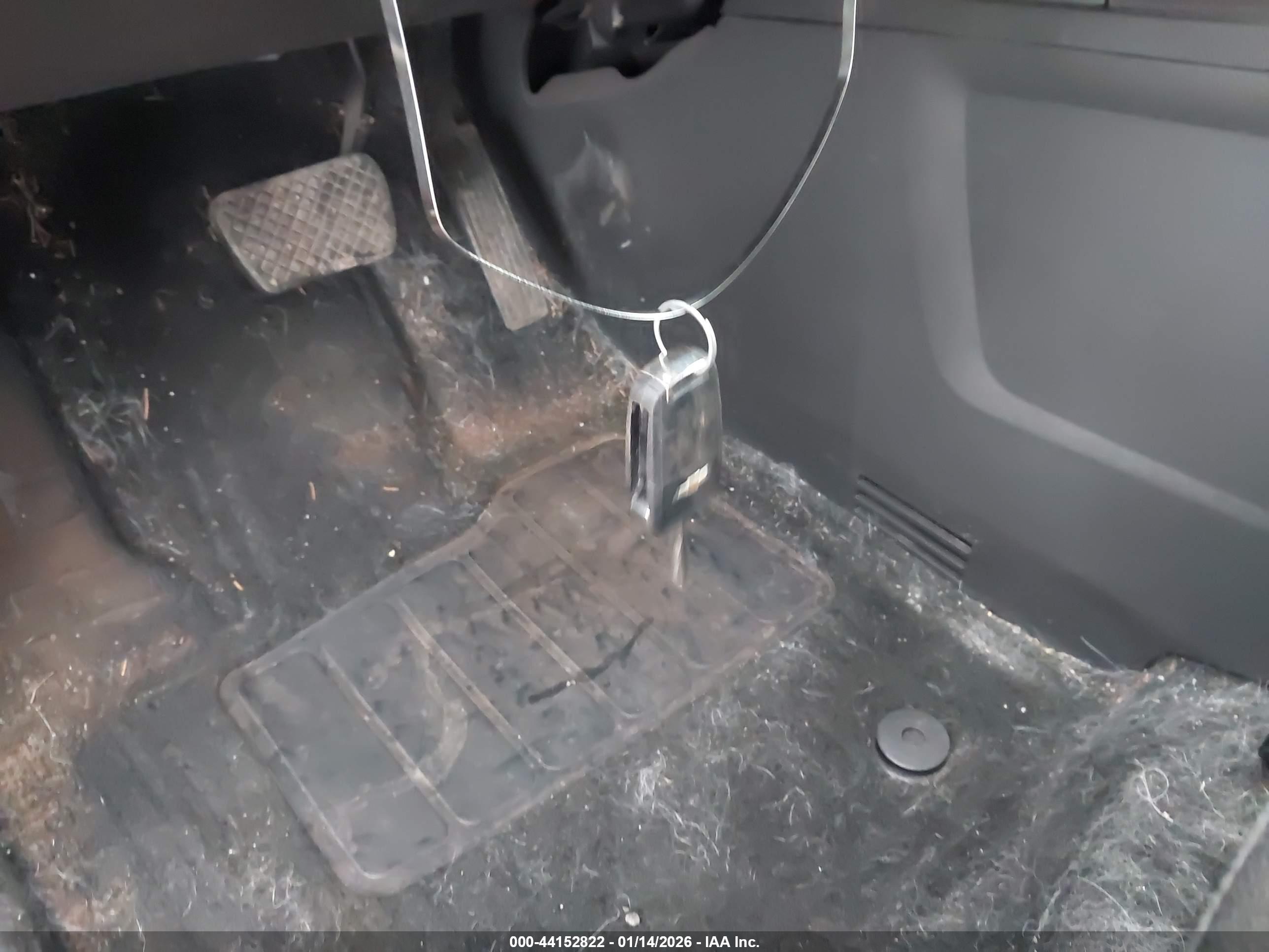 CHEVROLET EQUINOX image 11
