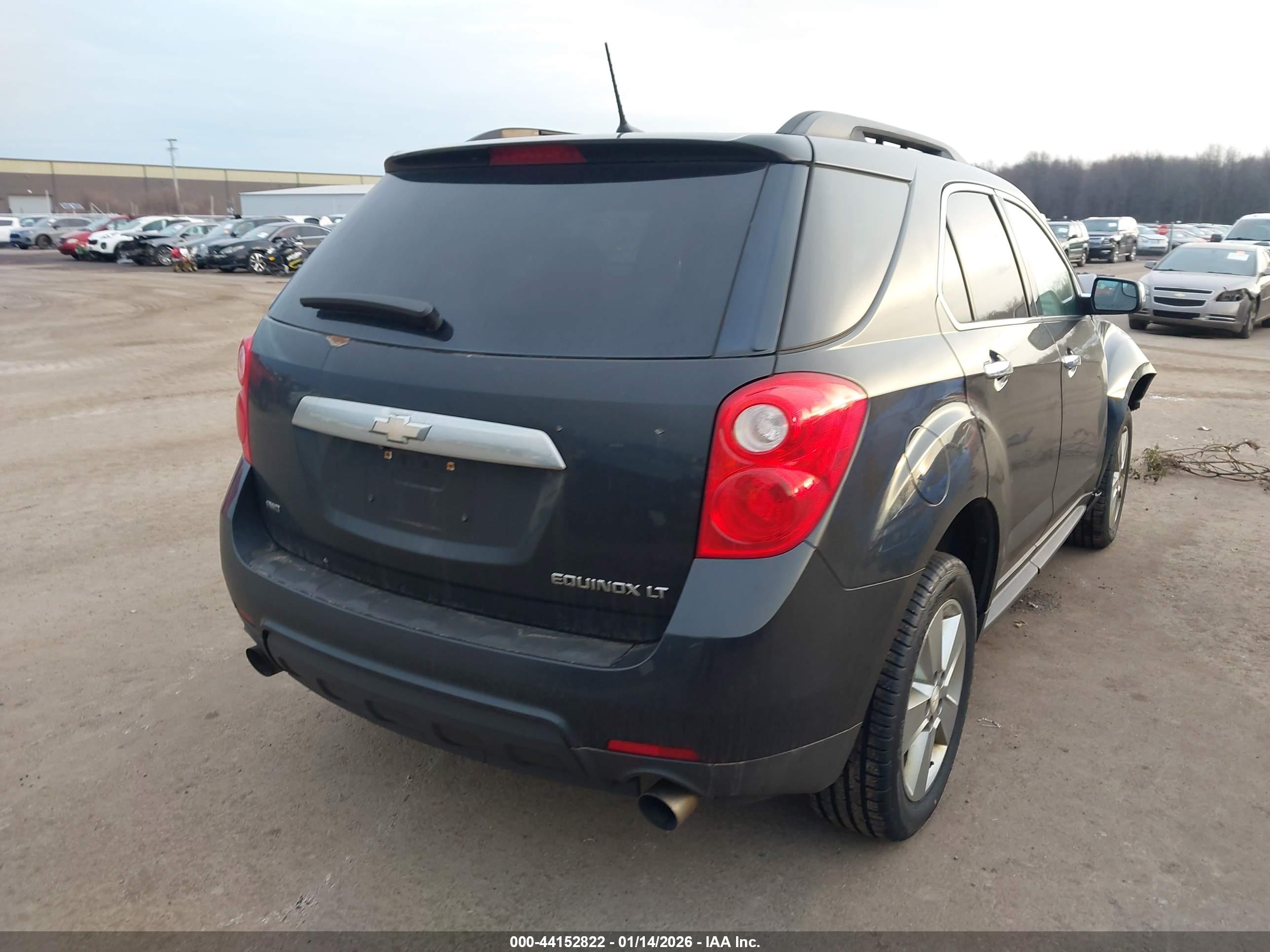 CHEVROLET EQUINOX image 4