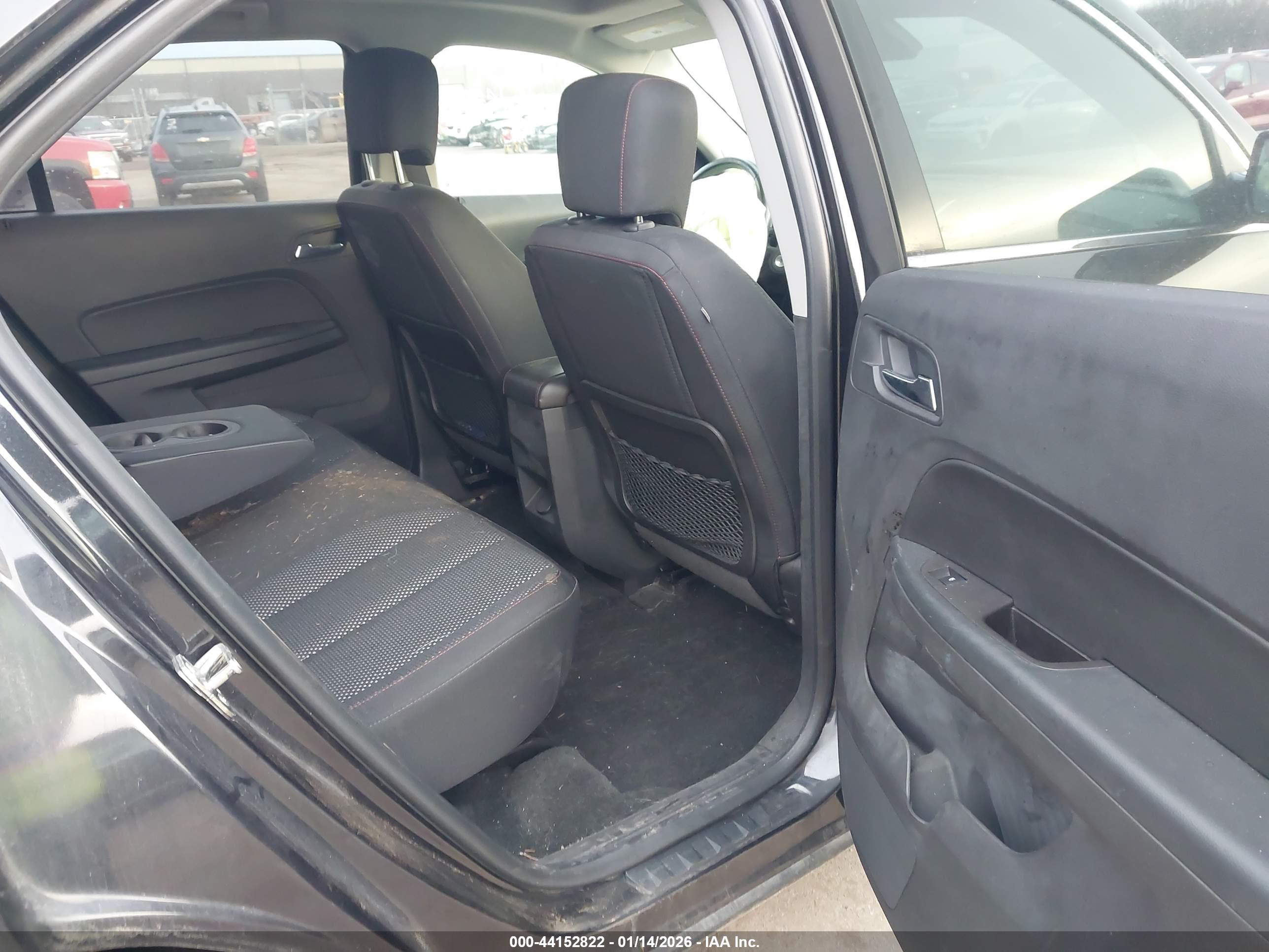 CHEVROLET EQUINOX image 8