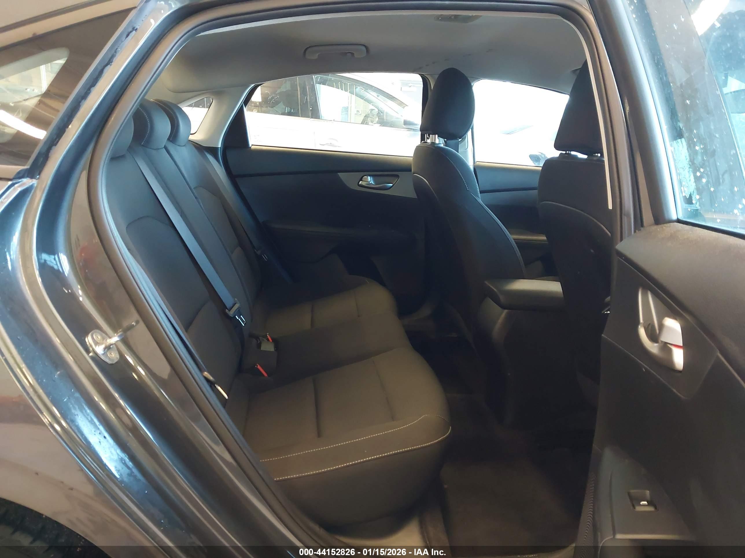 KIA FORTE image 8