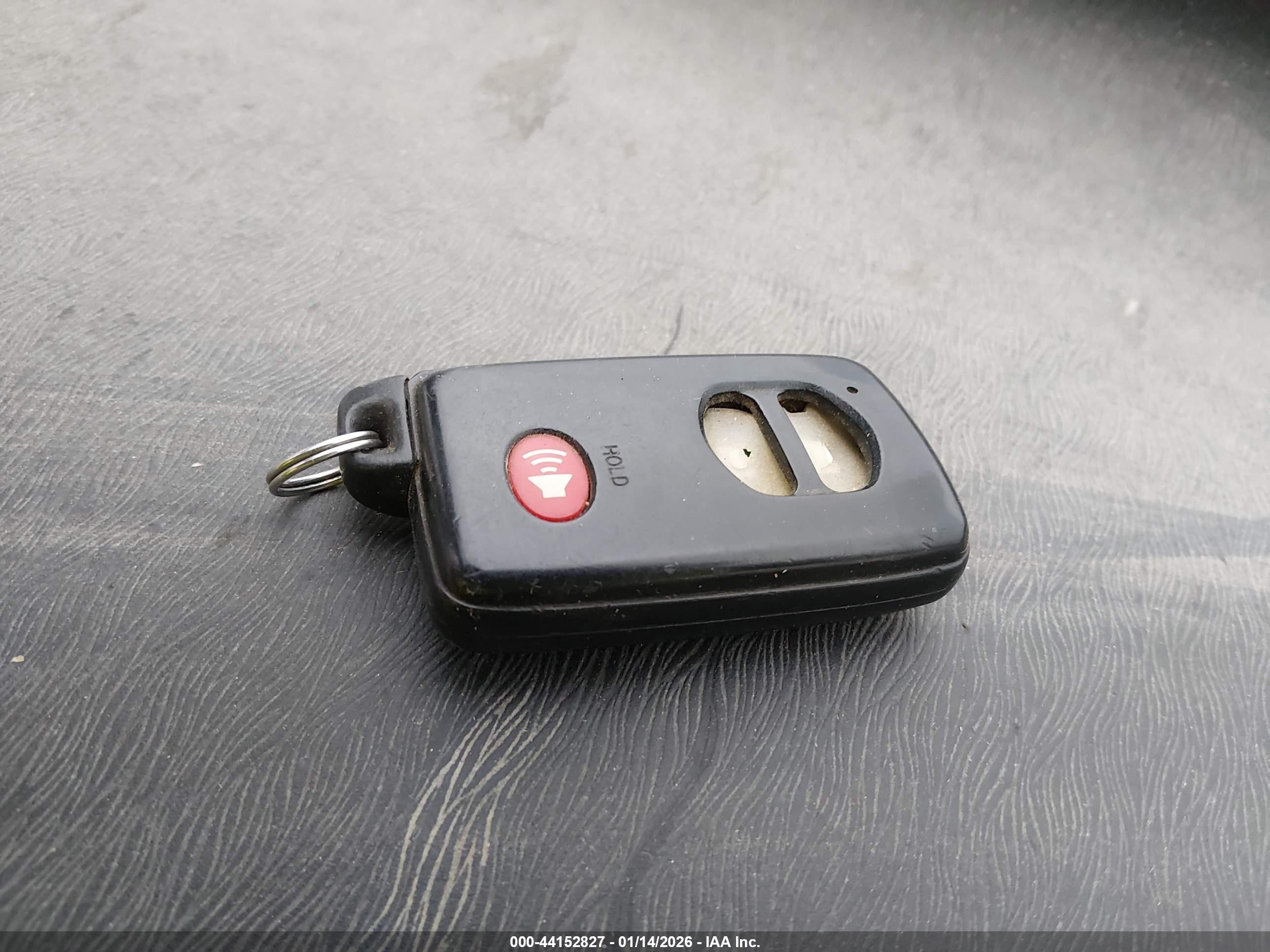 TOYOTA PRIUS image 11