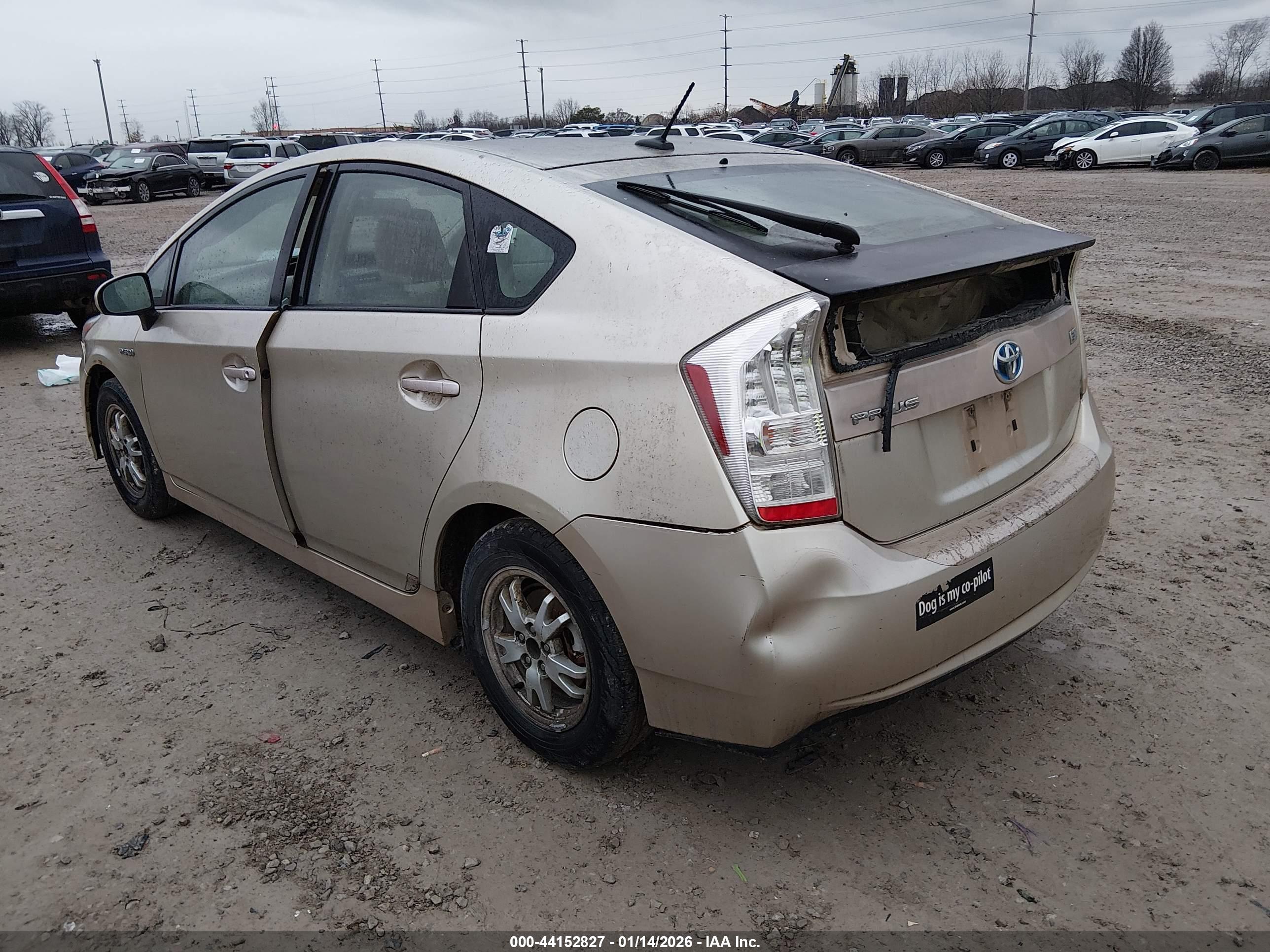 TOYOTA PRIUS image 3