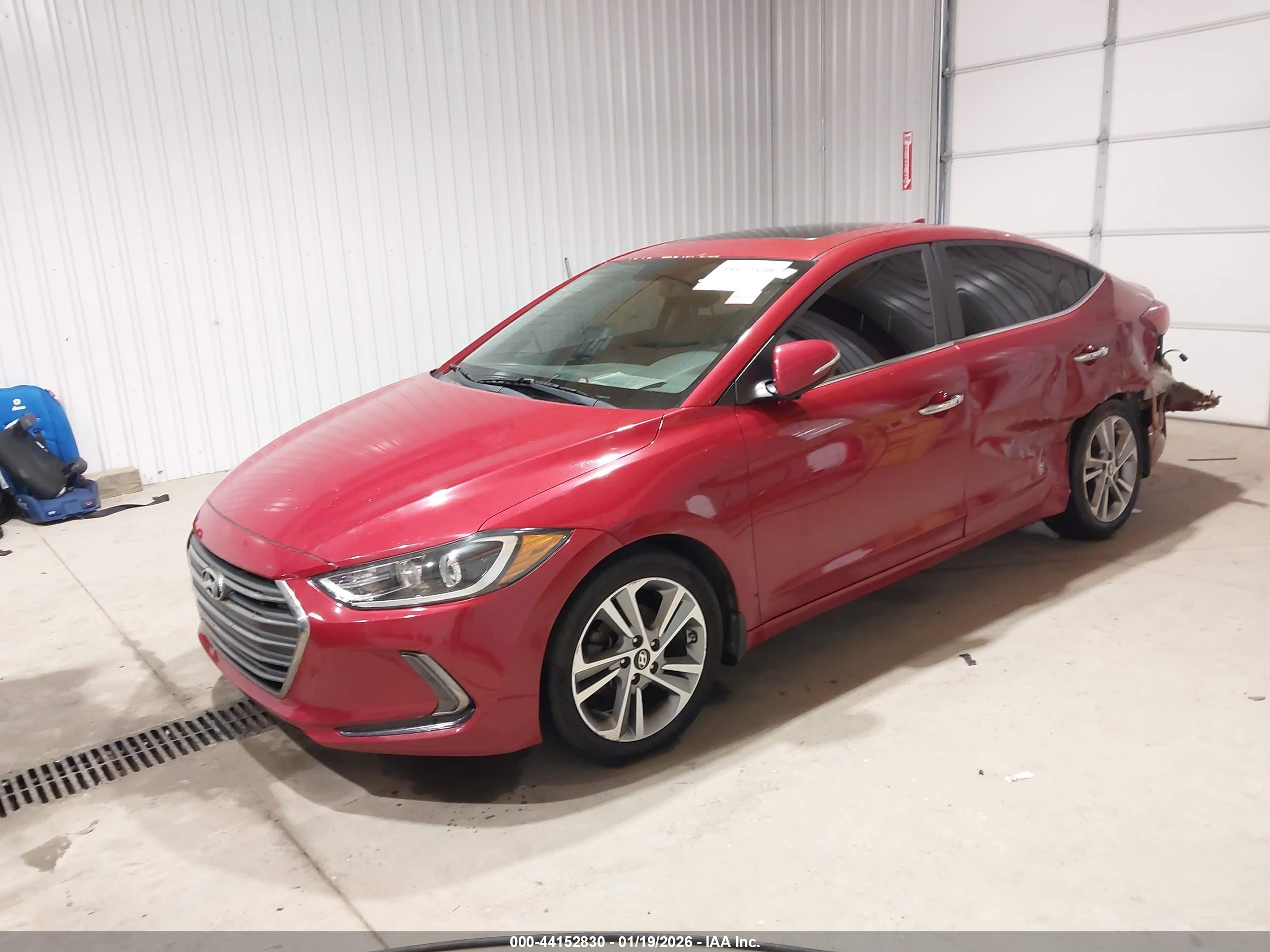 HYUNDAI ELANTRA image 2