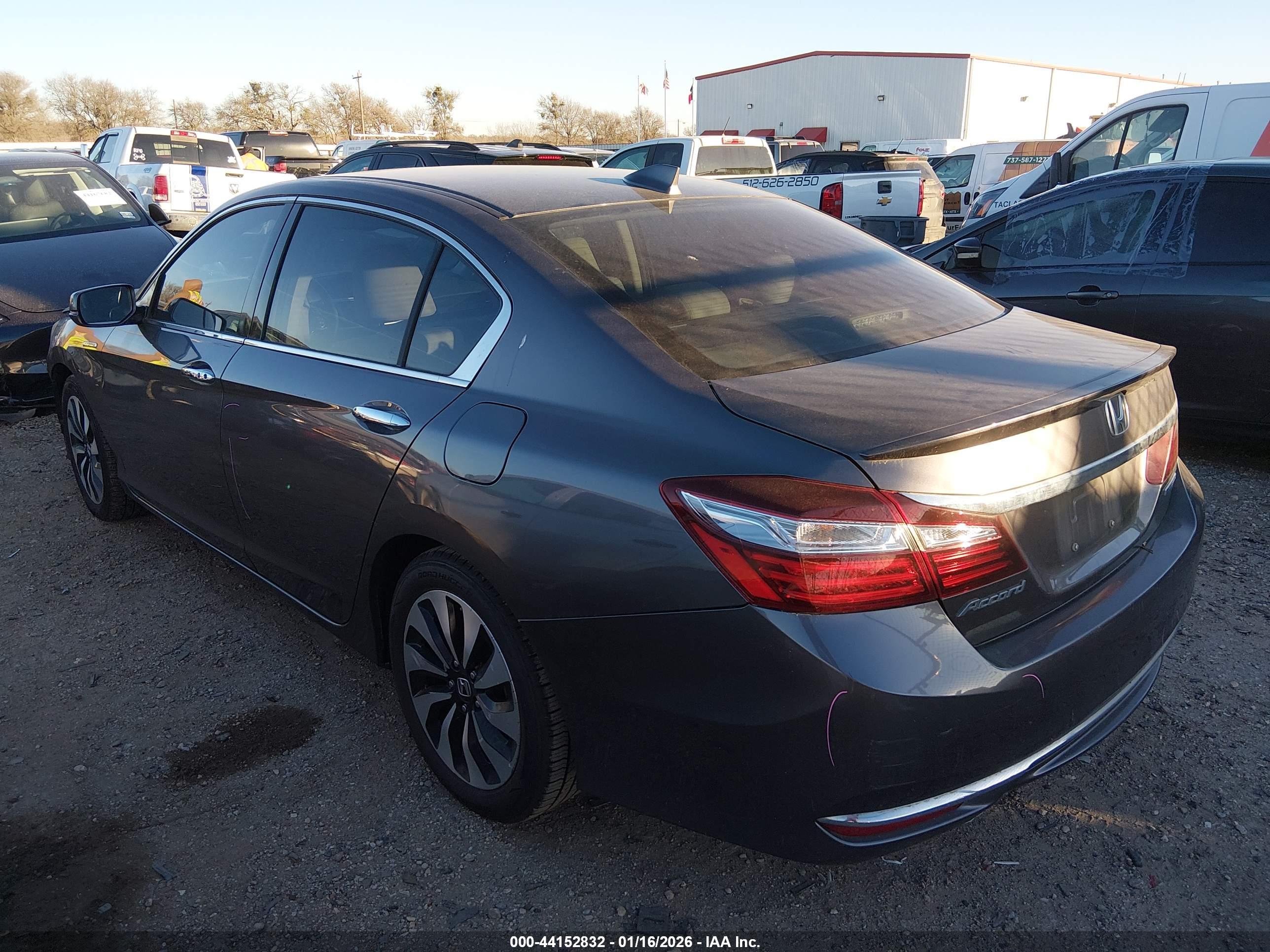 HONDA ACCORD image 3