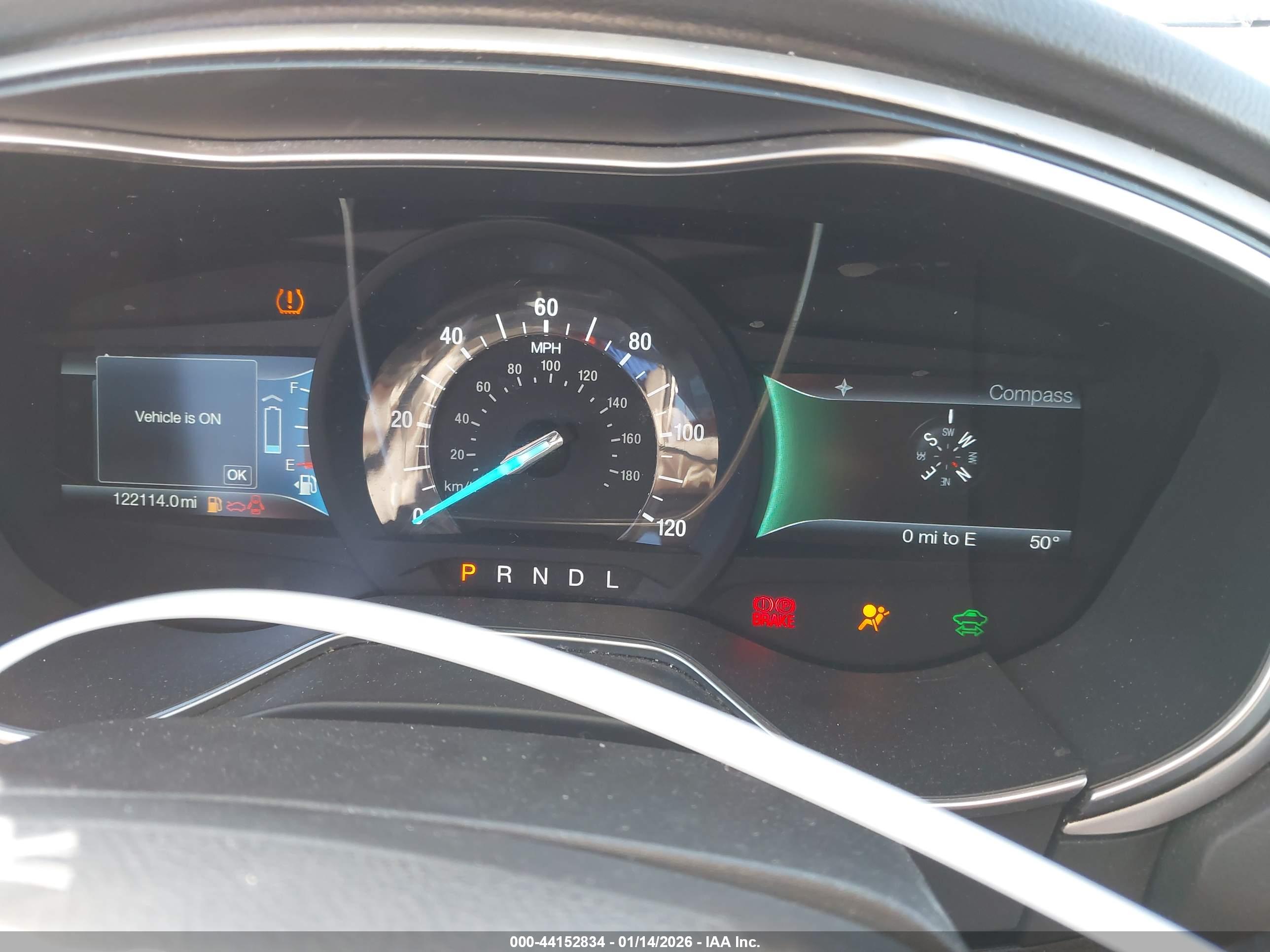 FORD FUSION image 7