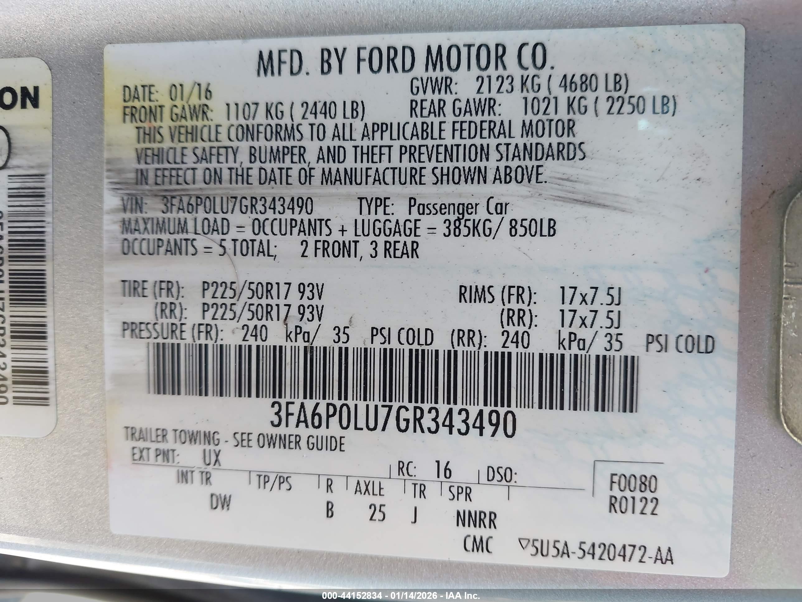 FORD FUSION image 9