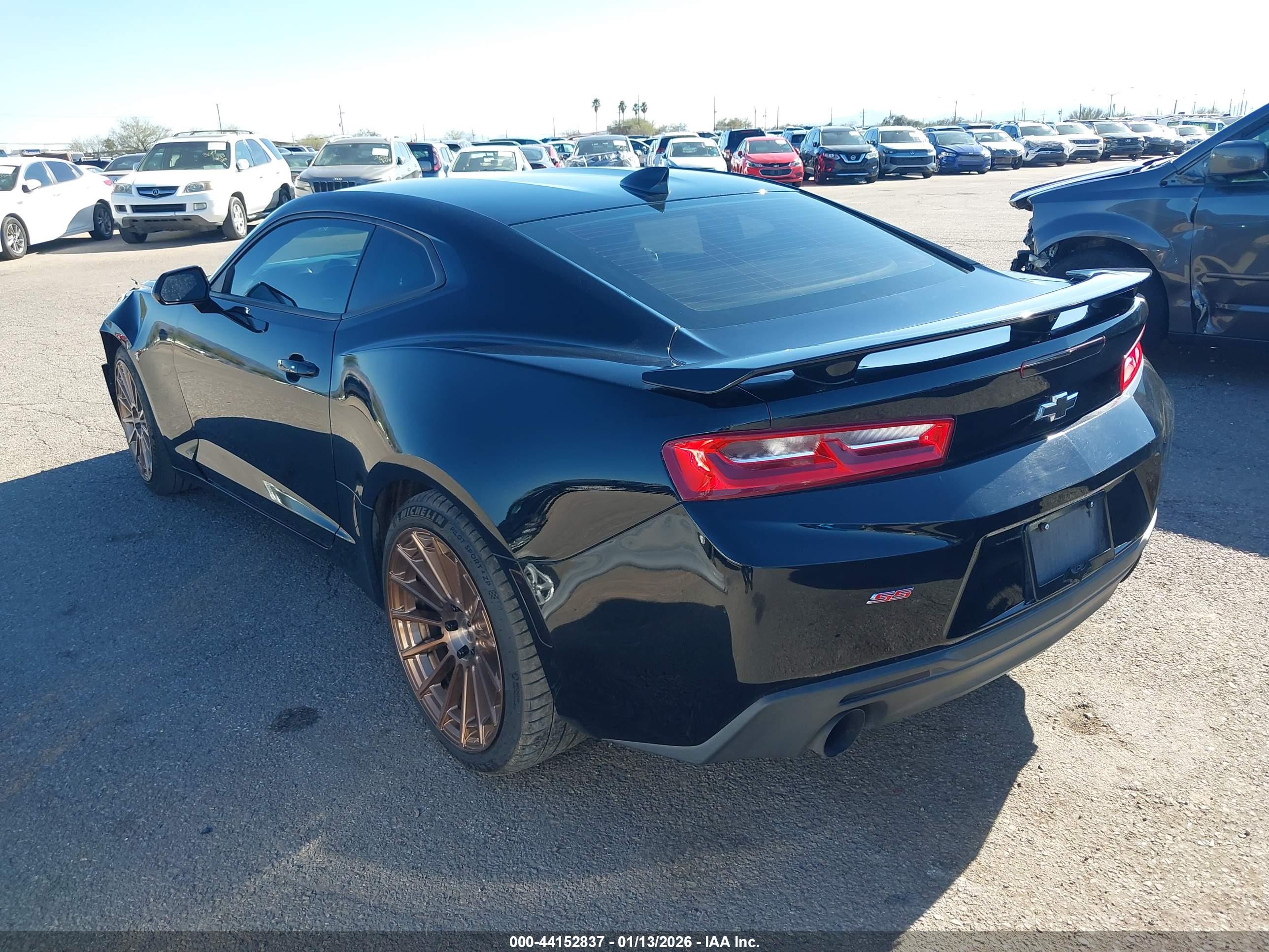 CHEVROLET CAMARO image 3