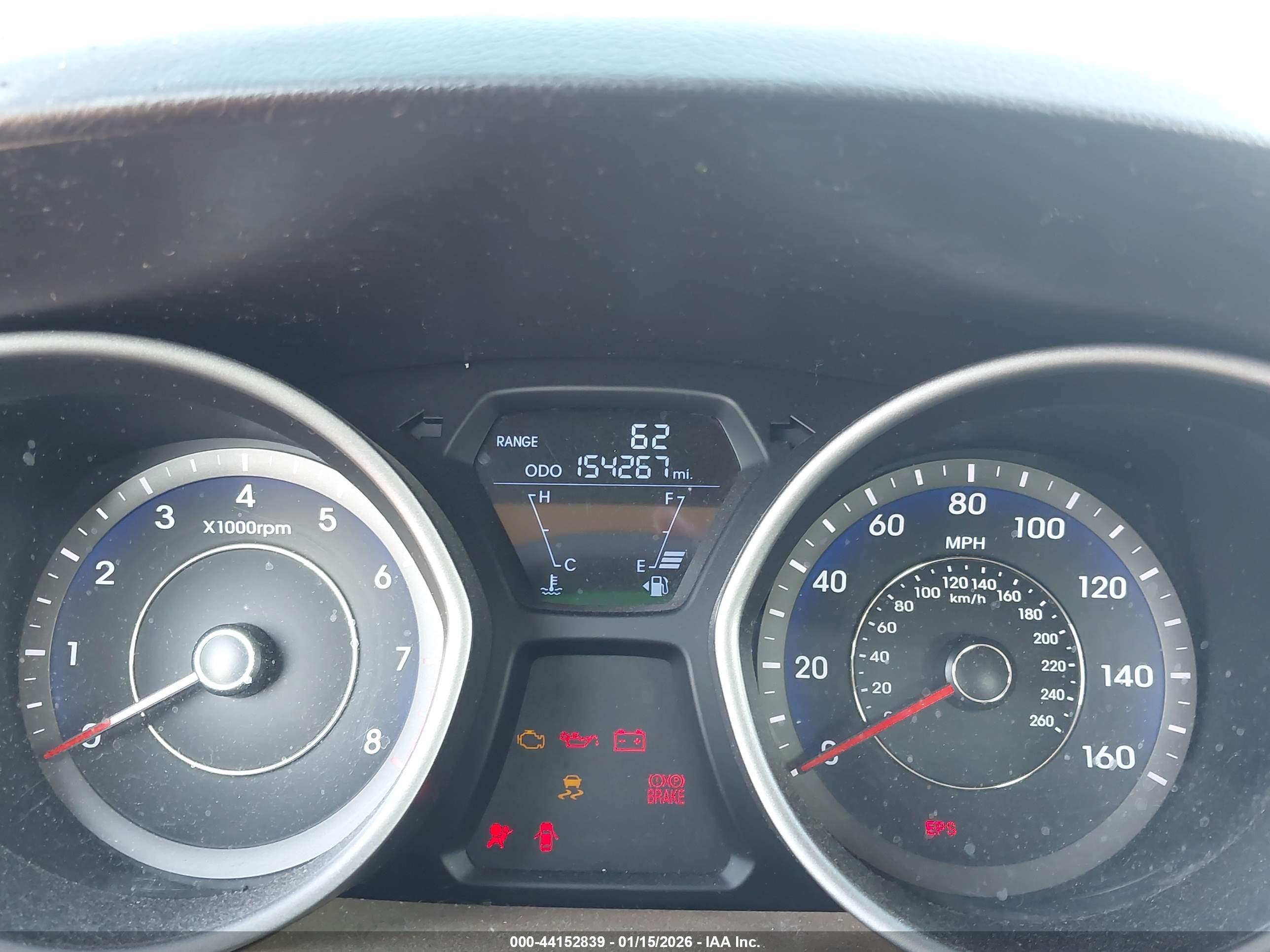 HYUNDAI ELANTRA image 7