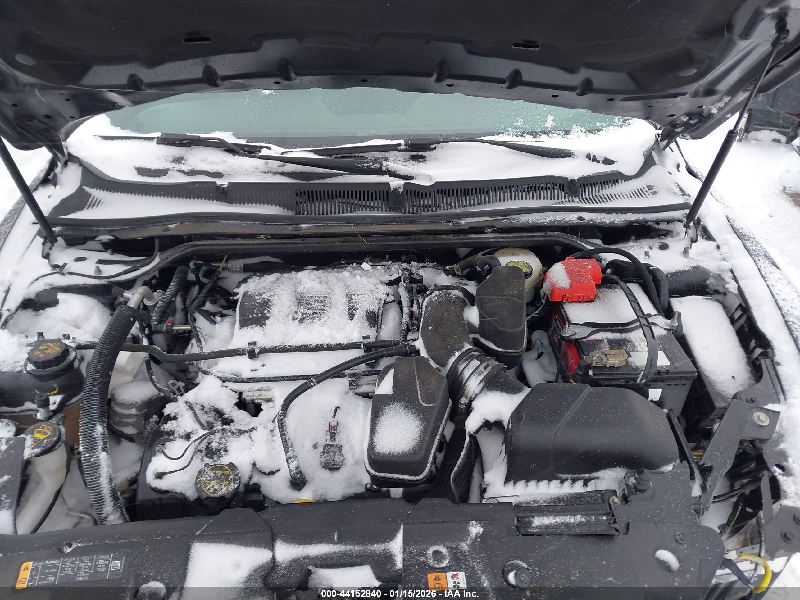 FORD TAURUS image 10