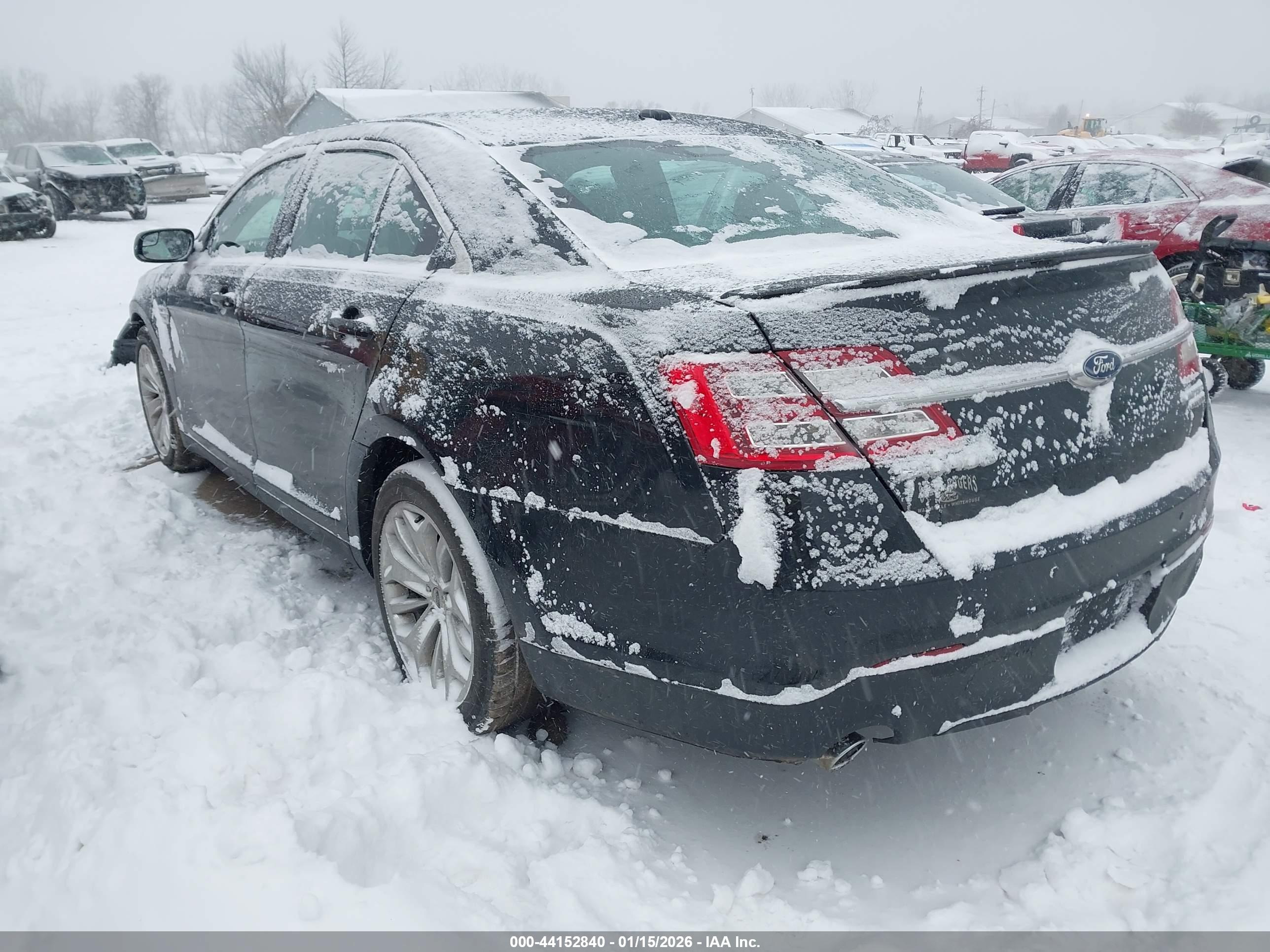 FORD TAURUS image 3
