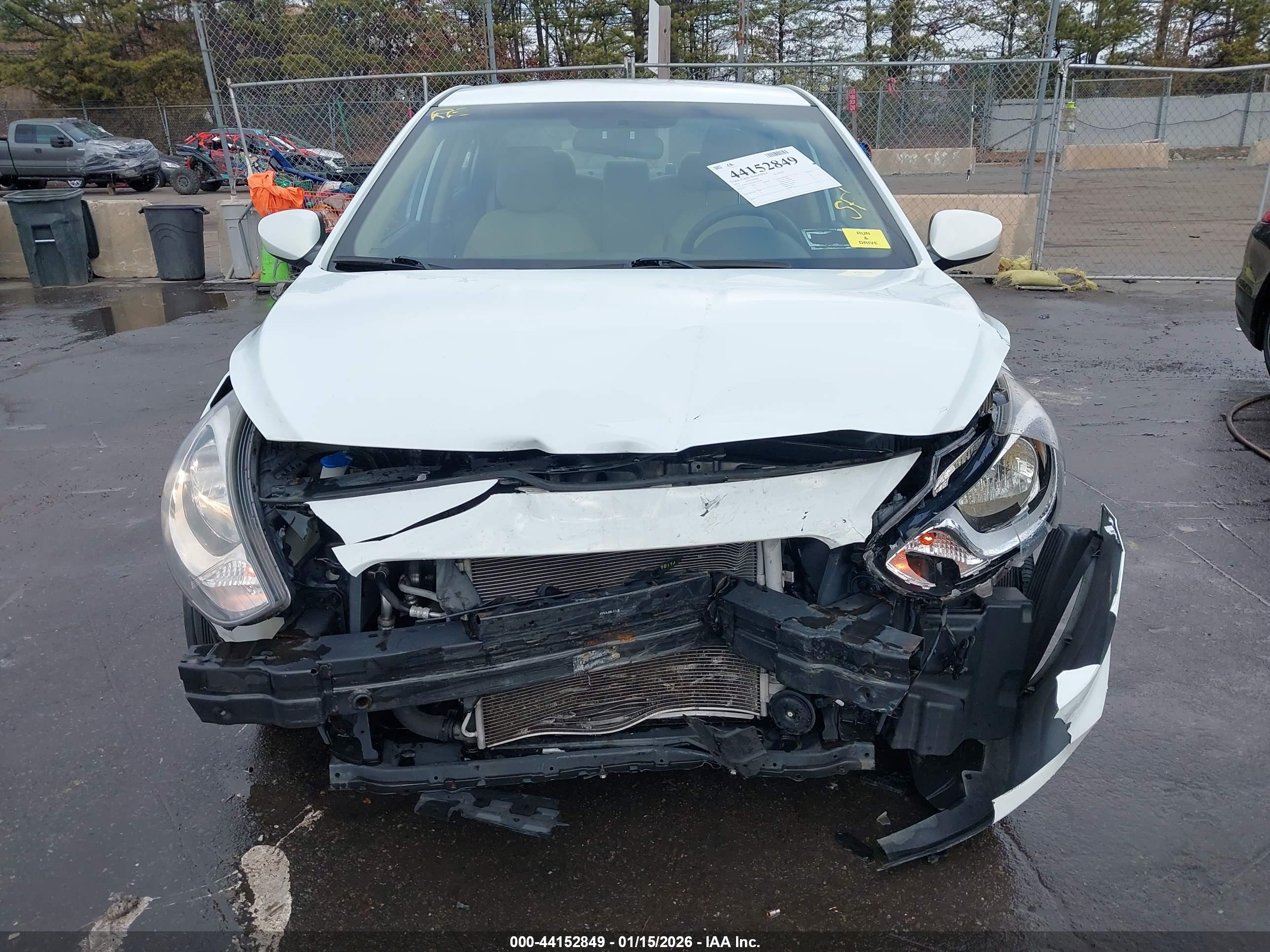 HYUNDAI ACCENT image 6