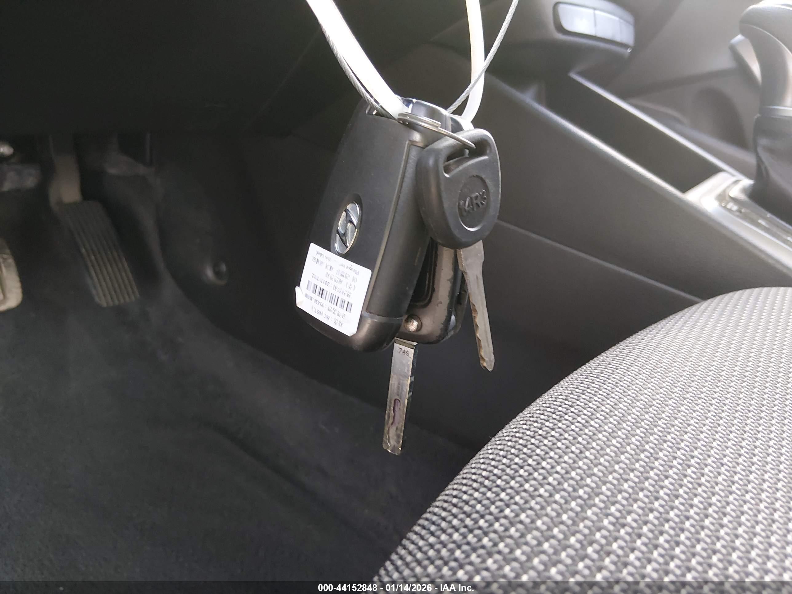 HYUNDAI ACCENT image 11