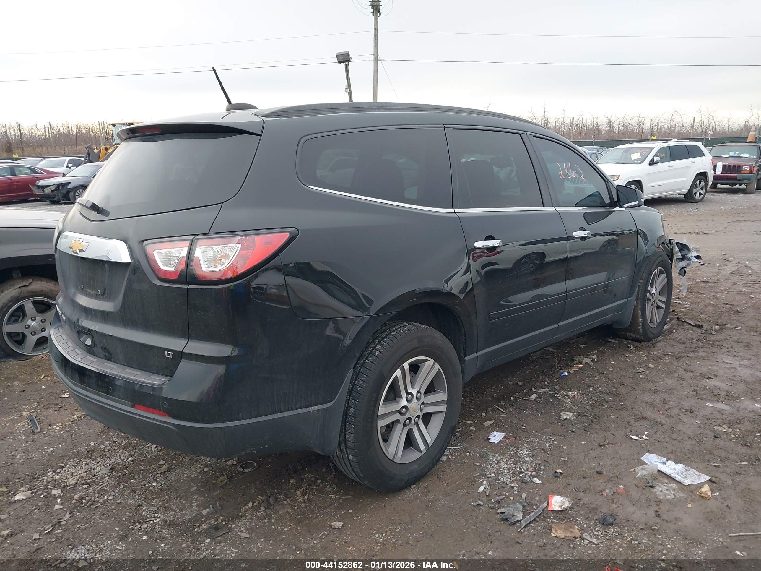 CHEVROLET TRAVERSE image 4