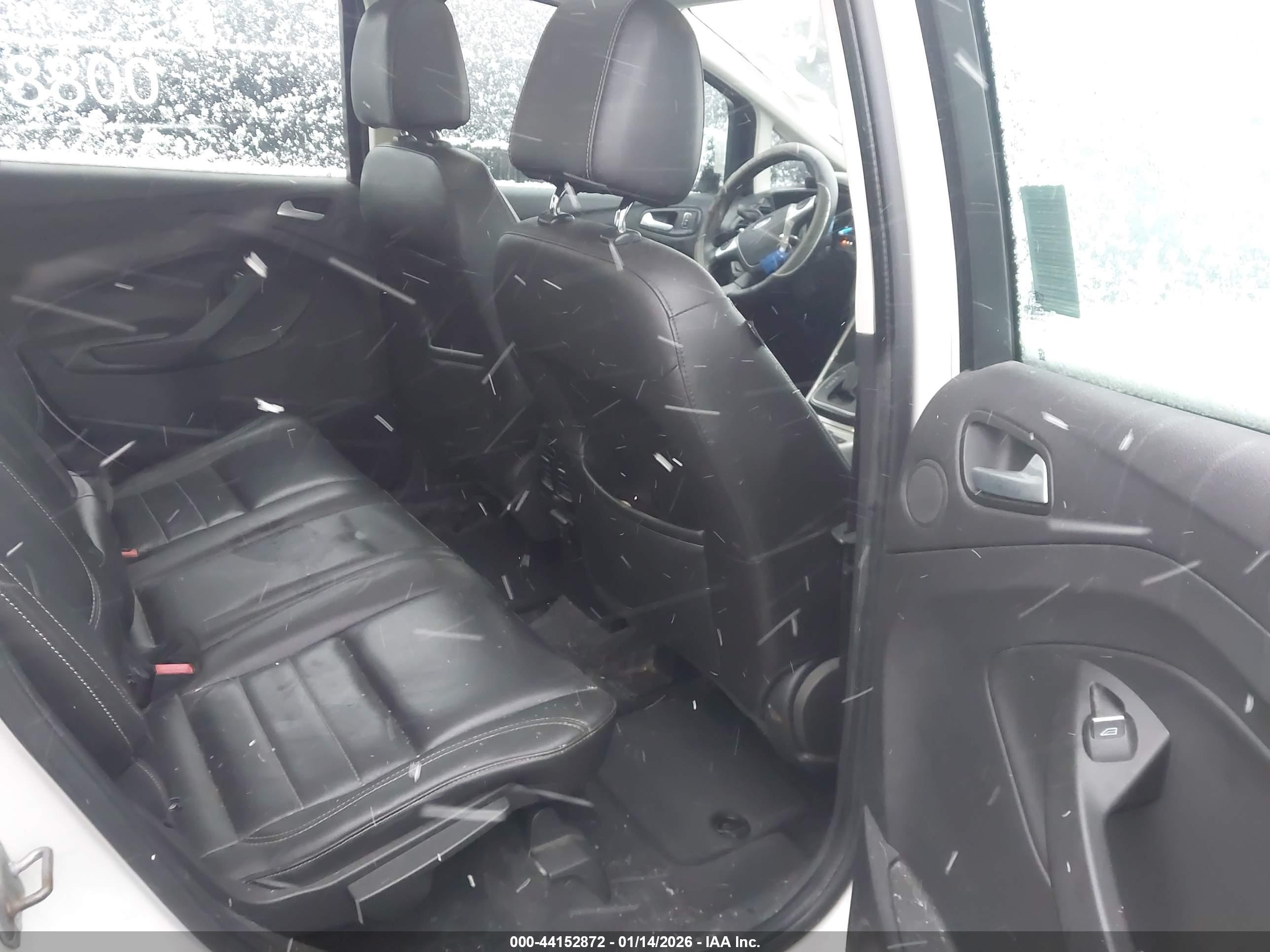 FORD C-MAX image 8