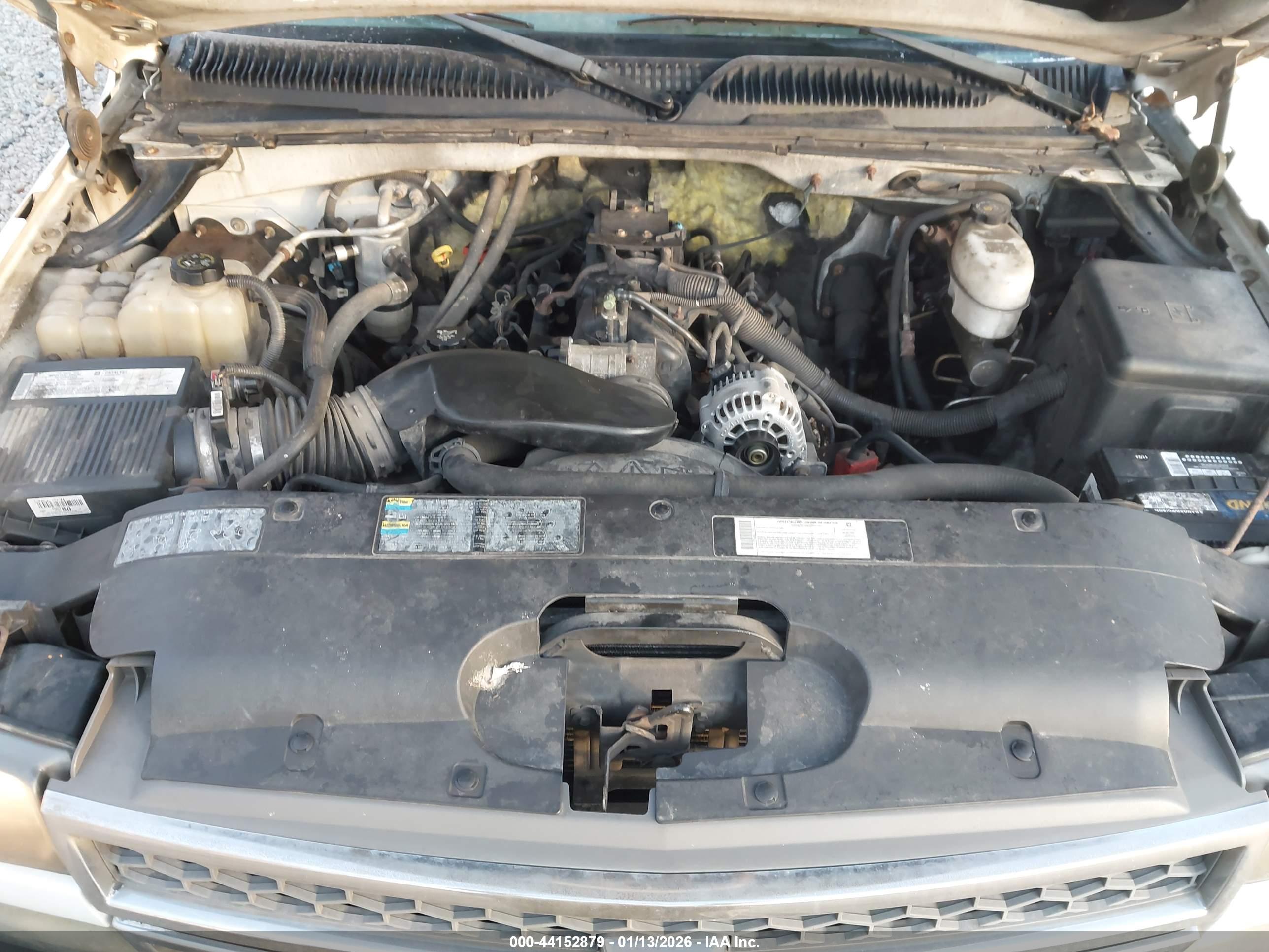 CHEVROLET SILVERADO image 10