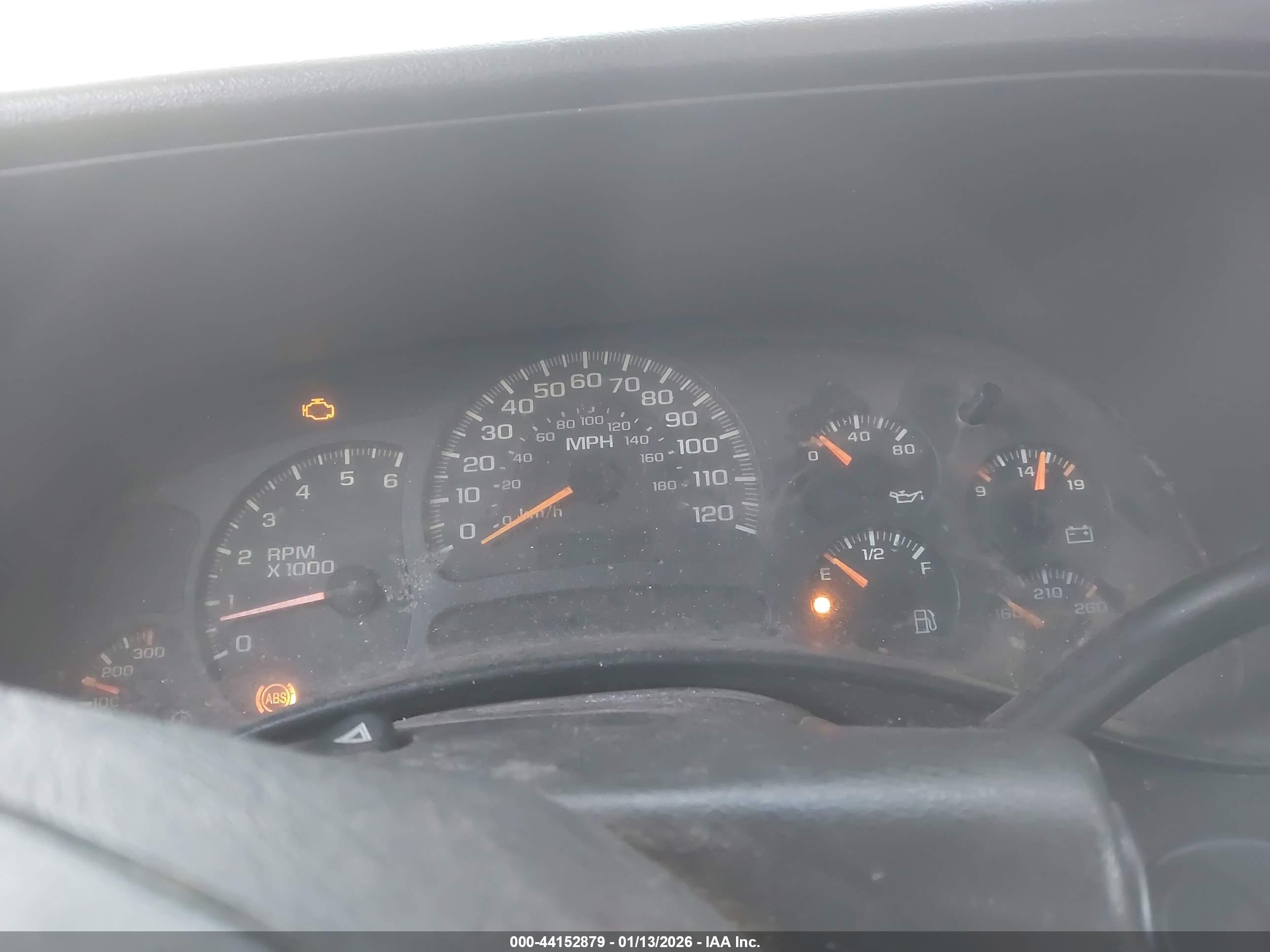 CHEVROLET SILVERADO image 7