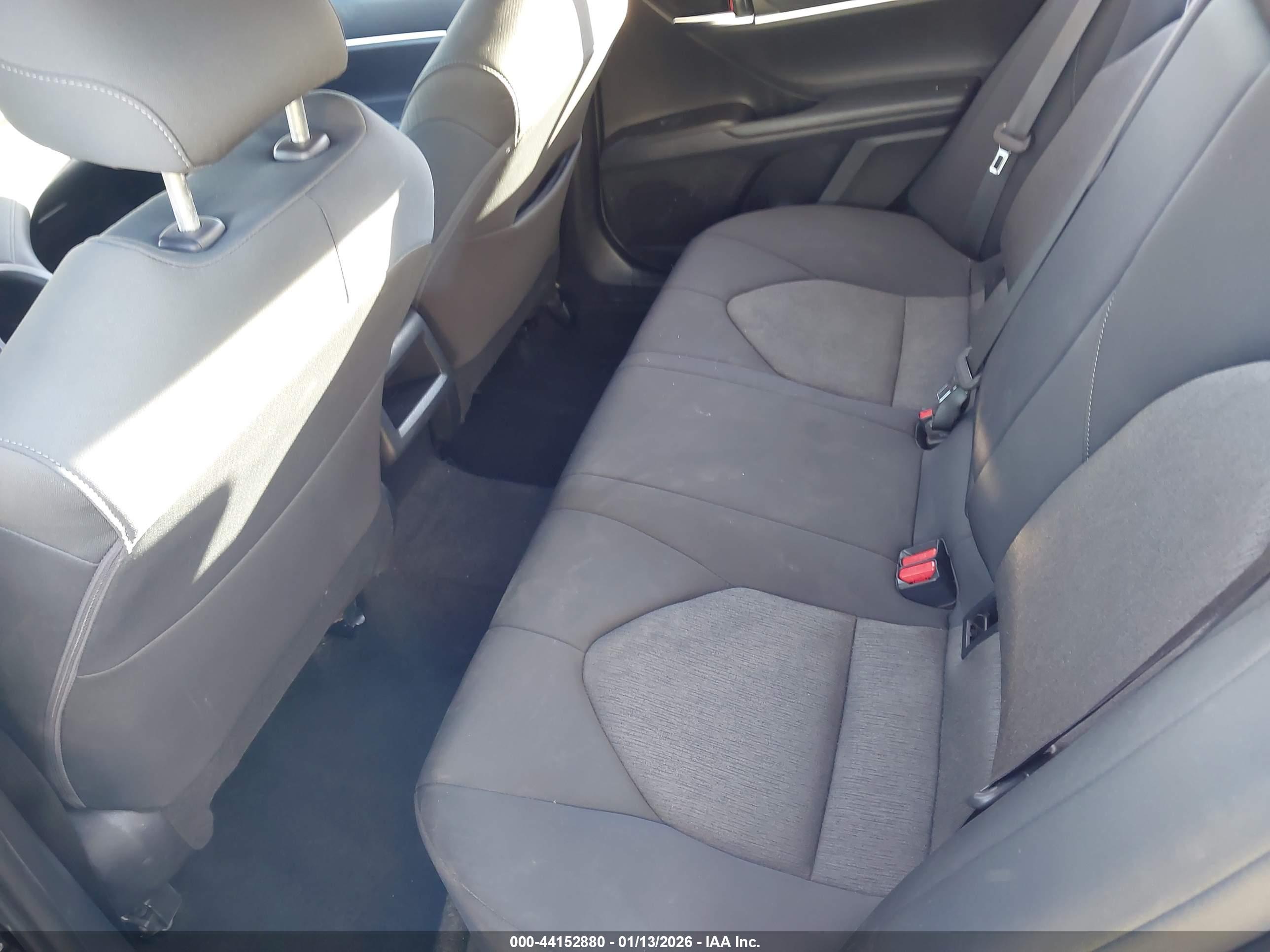 TOYOTA CAMRY image 8