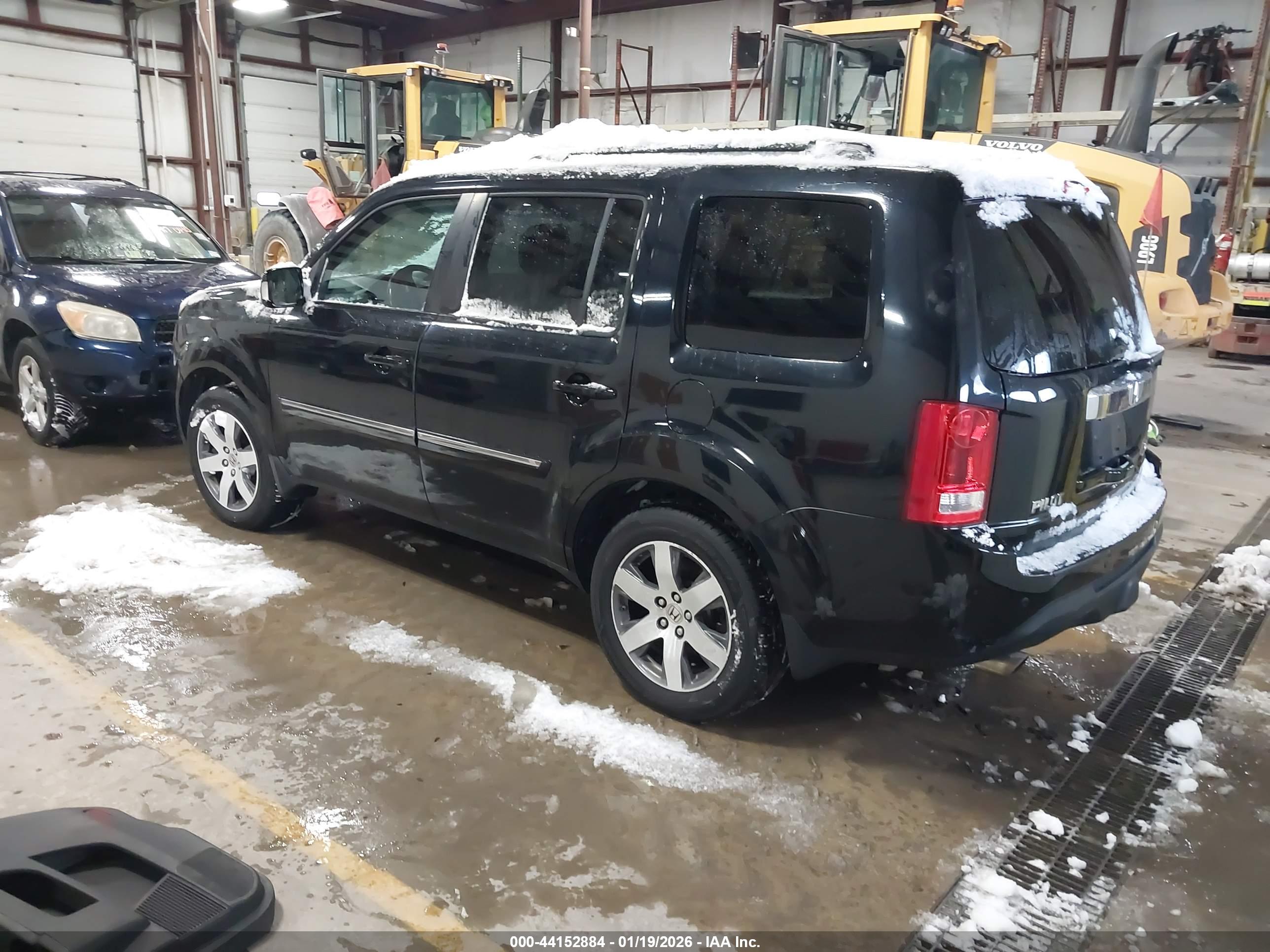 HONDA PILOT image 3