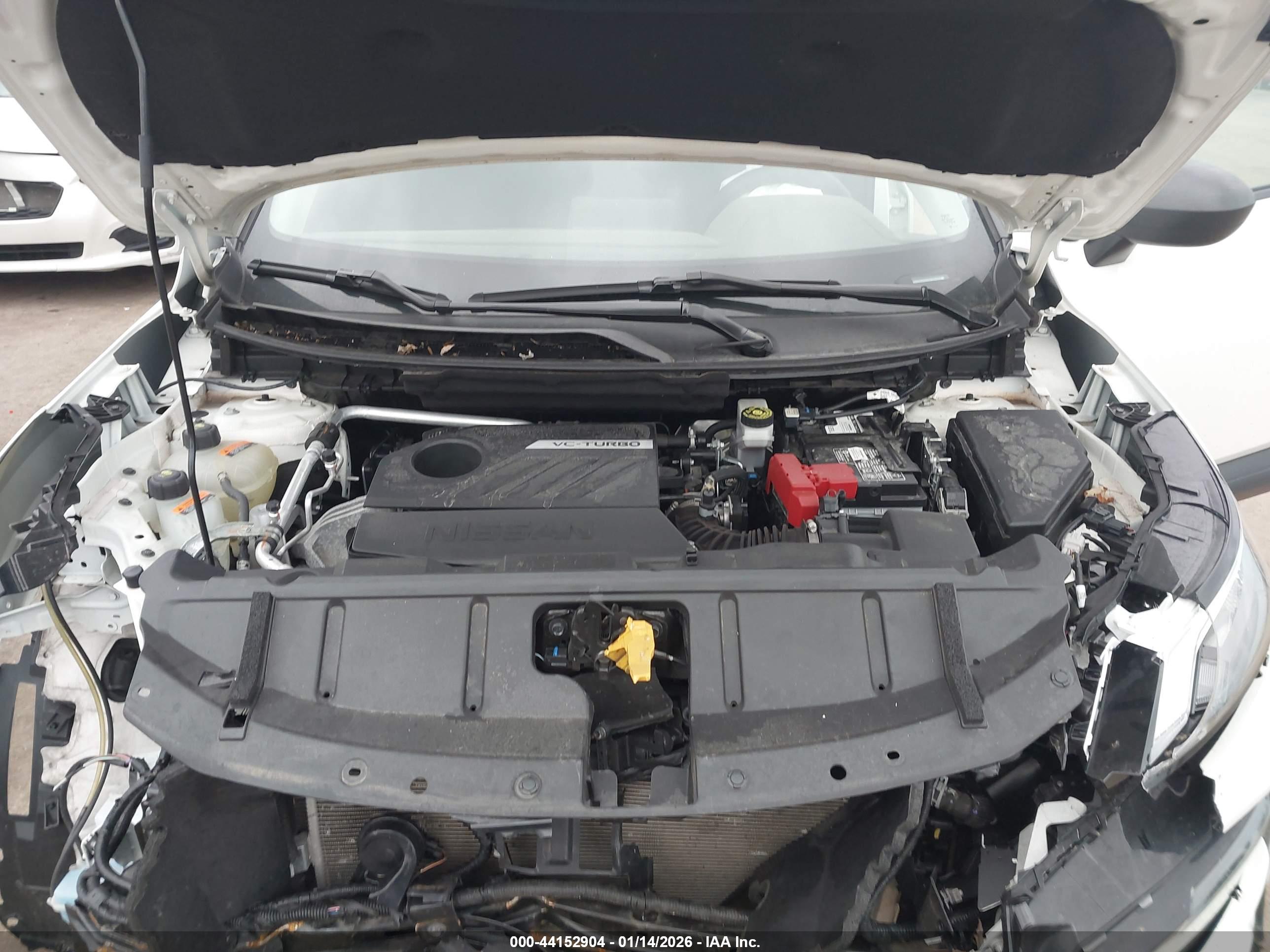 NISSAN ROGUE image 10