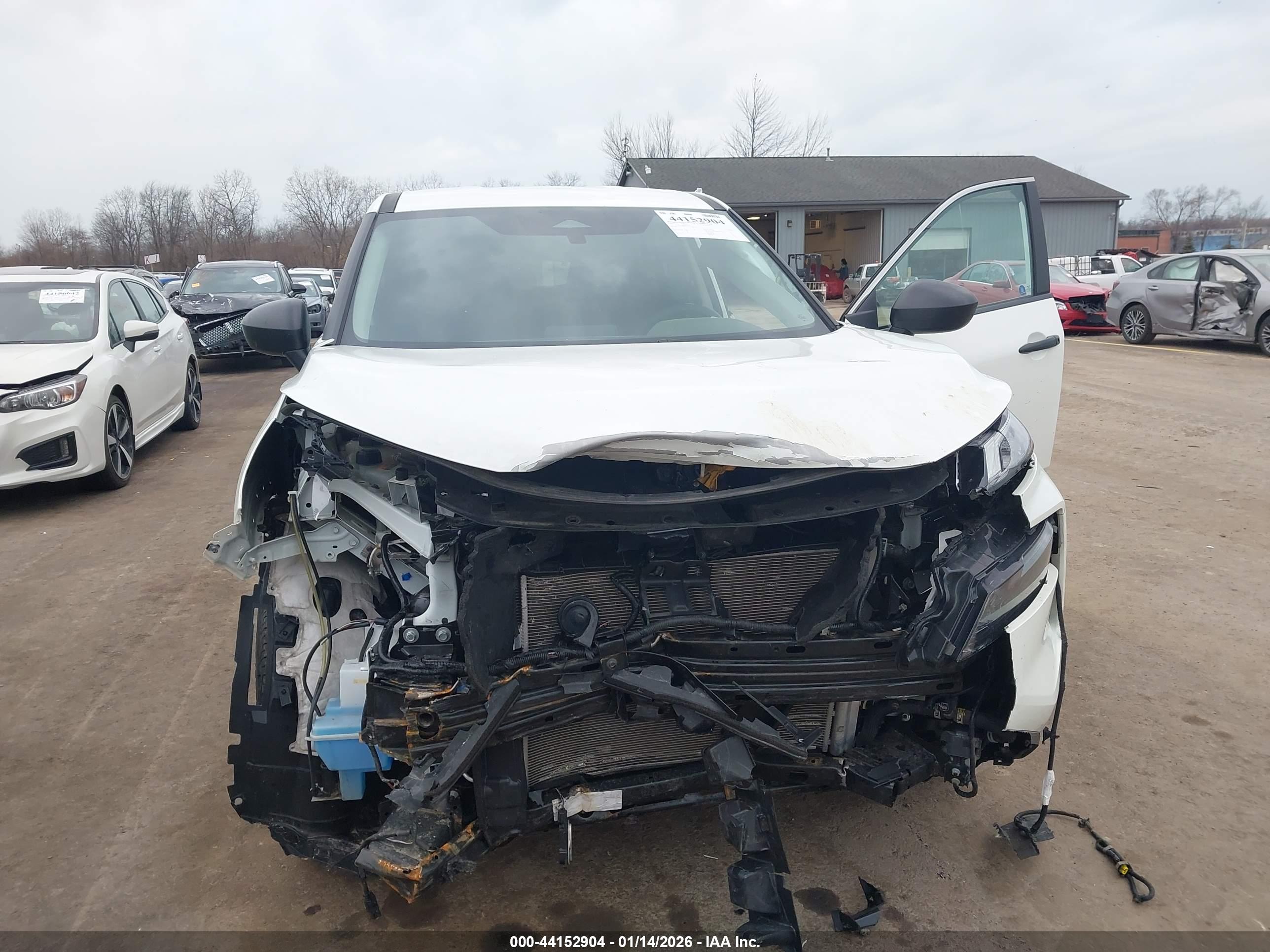 NISSAN ROGUE image 6
