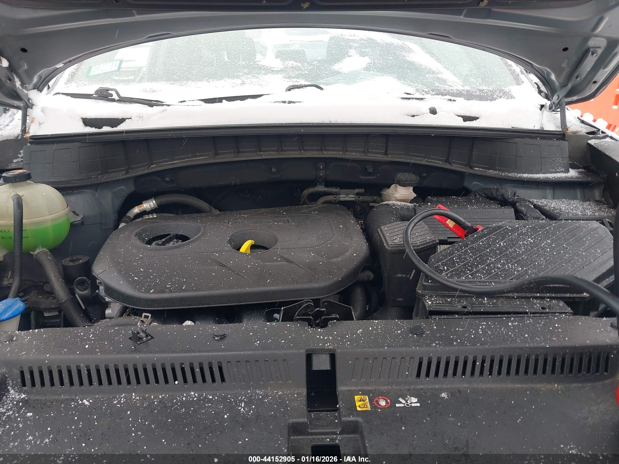 HYUNDAI TUCSON image 10
