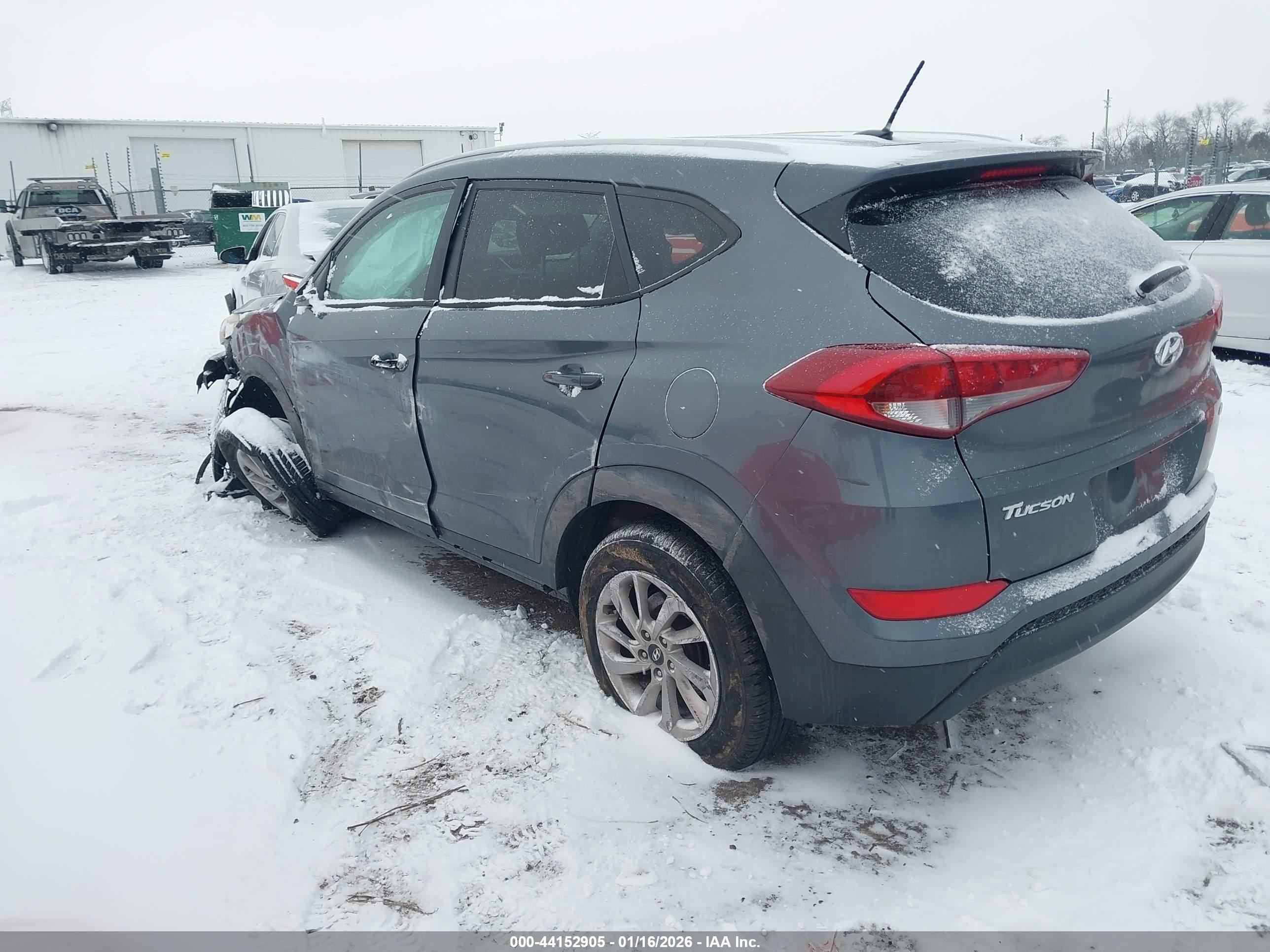 HYUNDAI TUCSON image 3