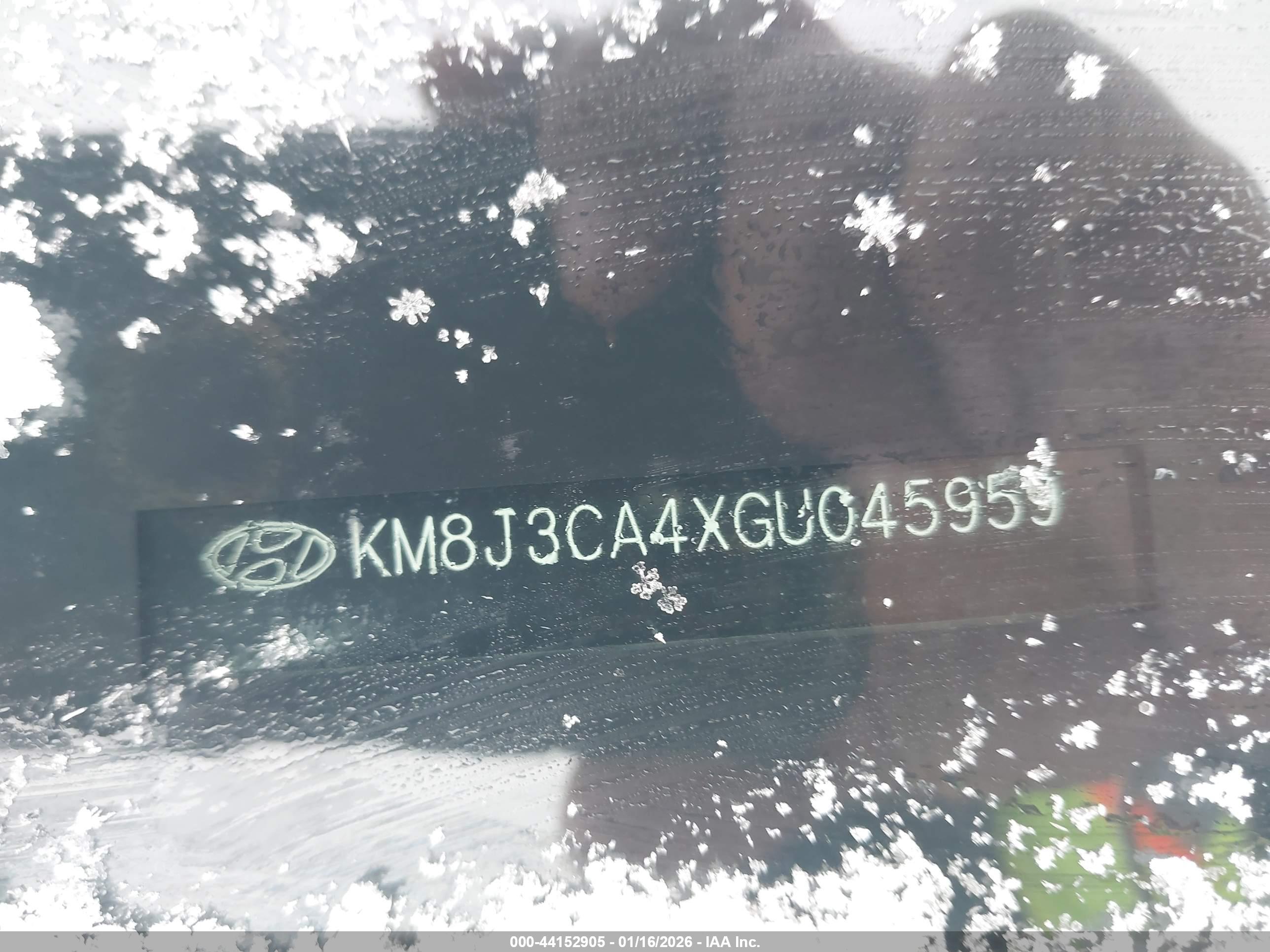 HYUNDAI TUCSON image 9