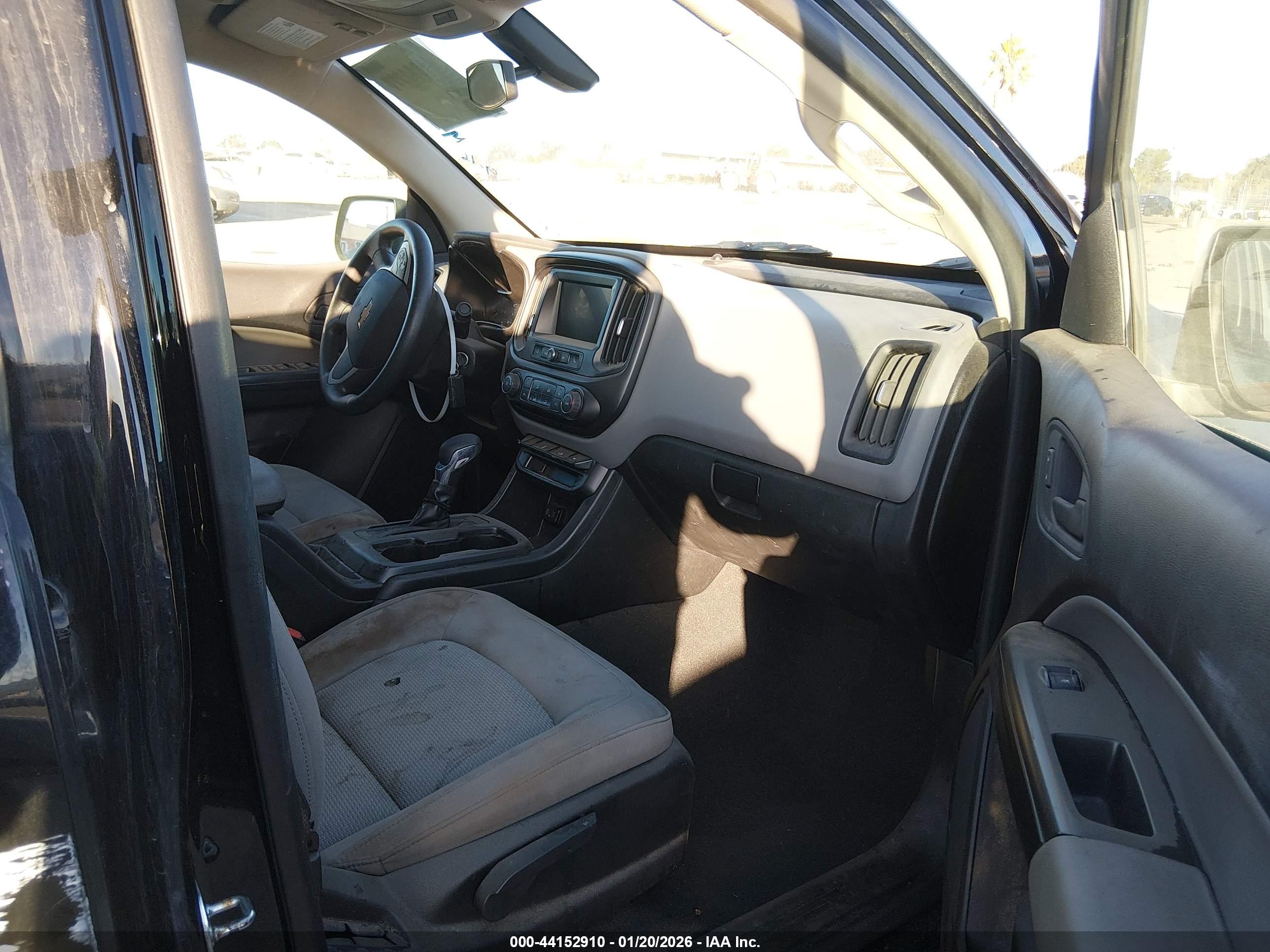CHEVROLET COLORADO image 5