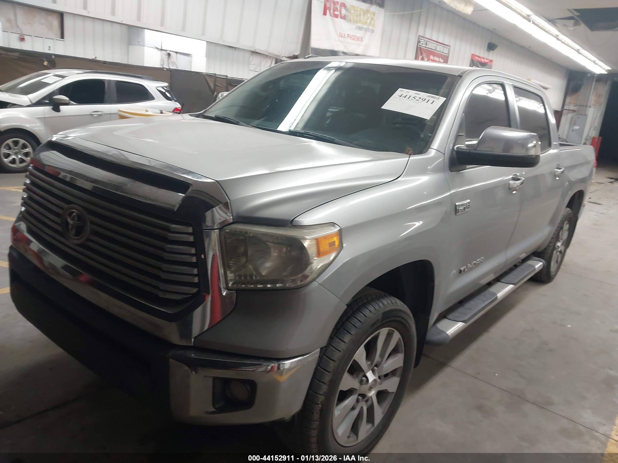 TOYOTA TUNDRA image 2