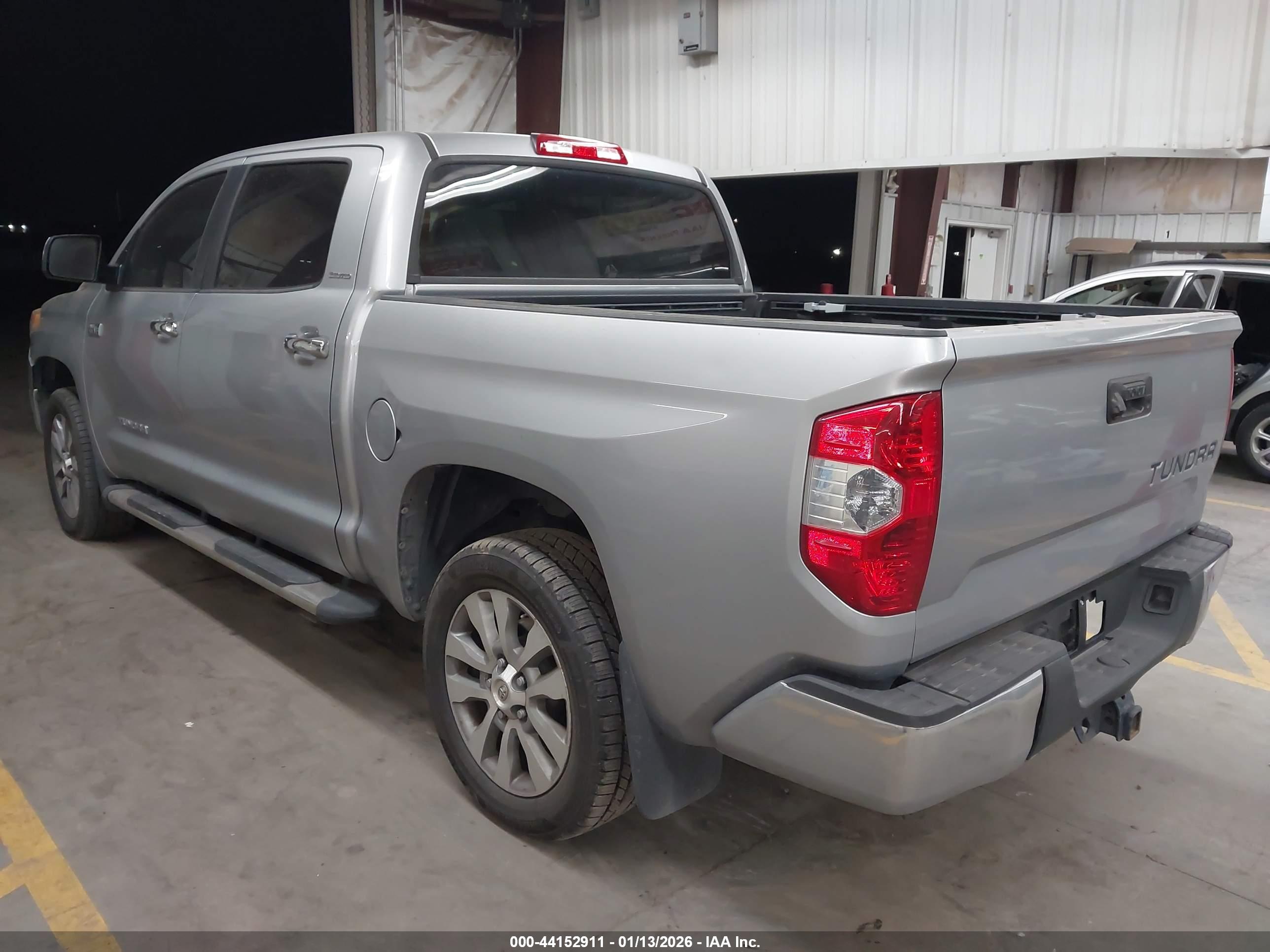 TOYOTA TUNDRA image 3
