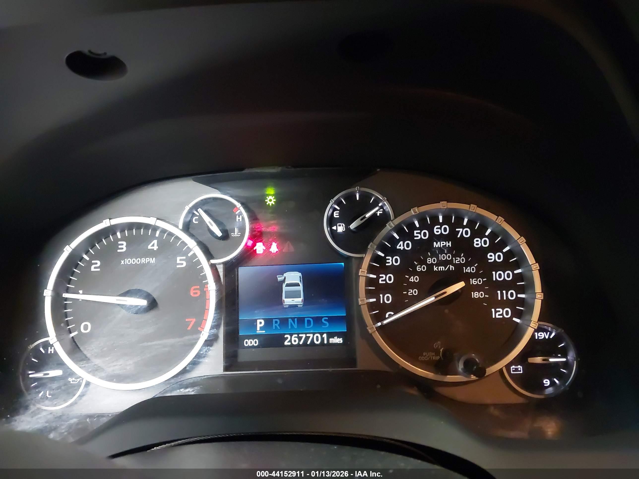 TOYOTA TUNDRA image 7