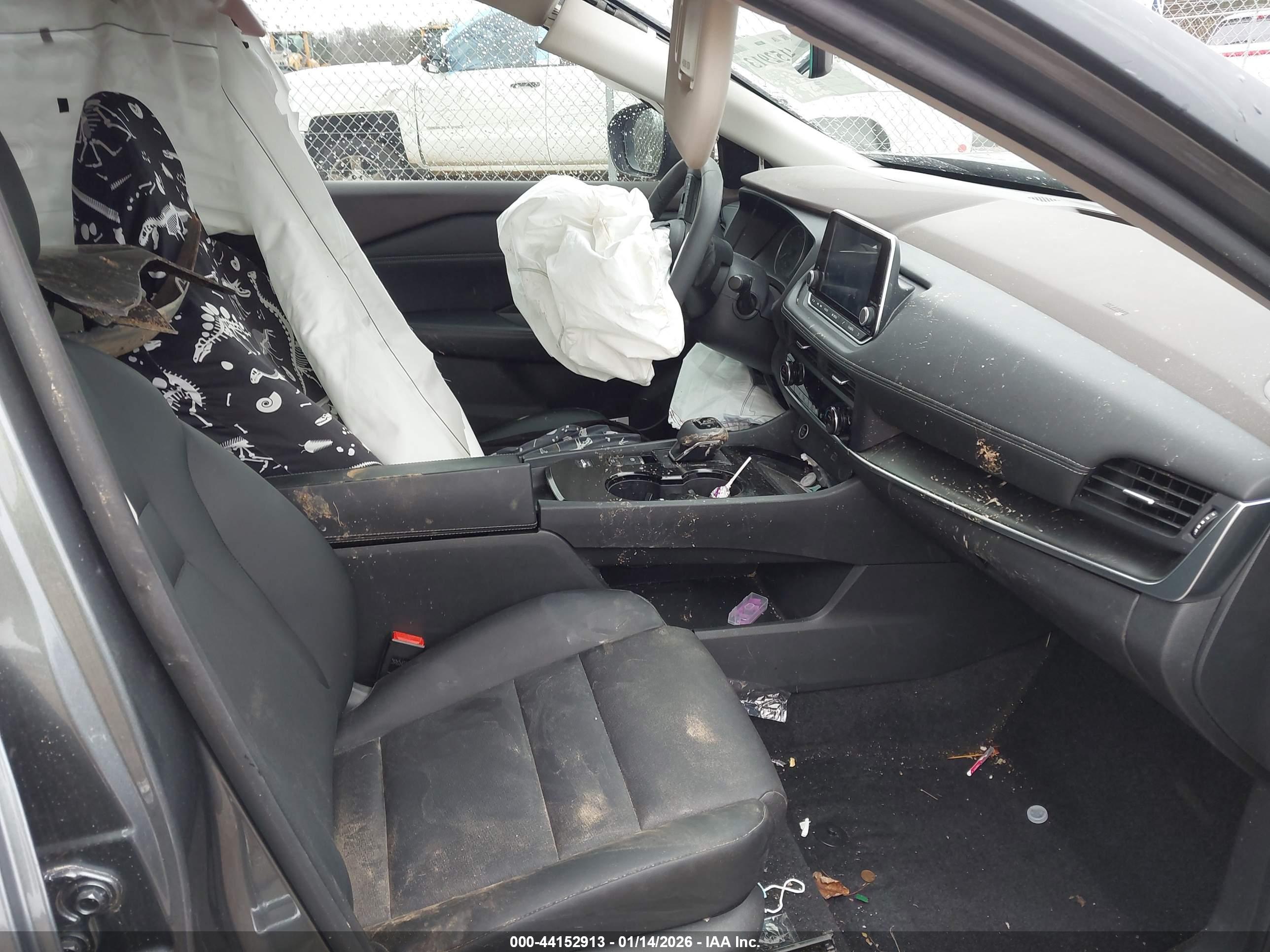 NISSAN ROGUE image 5