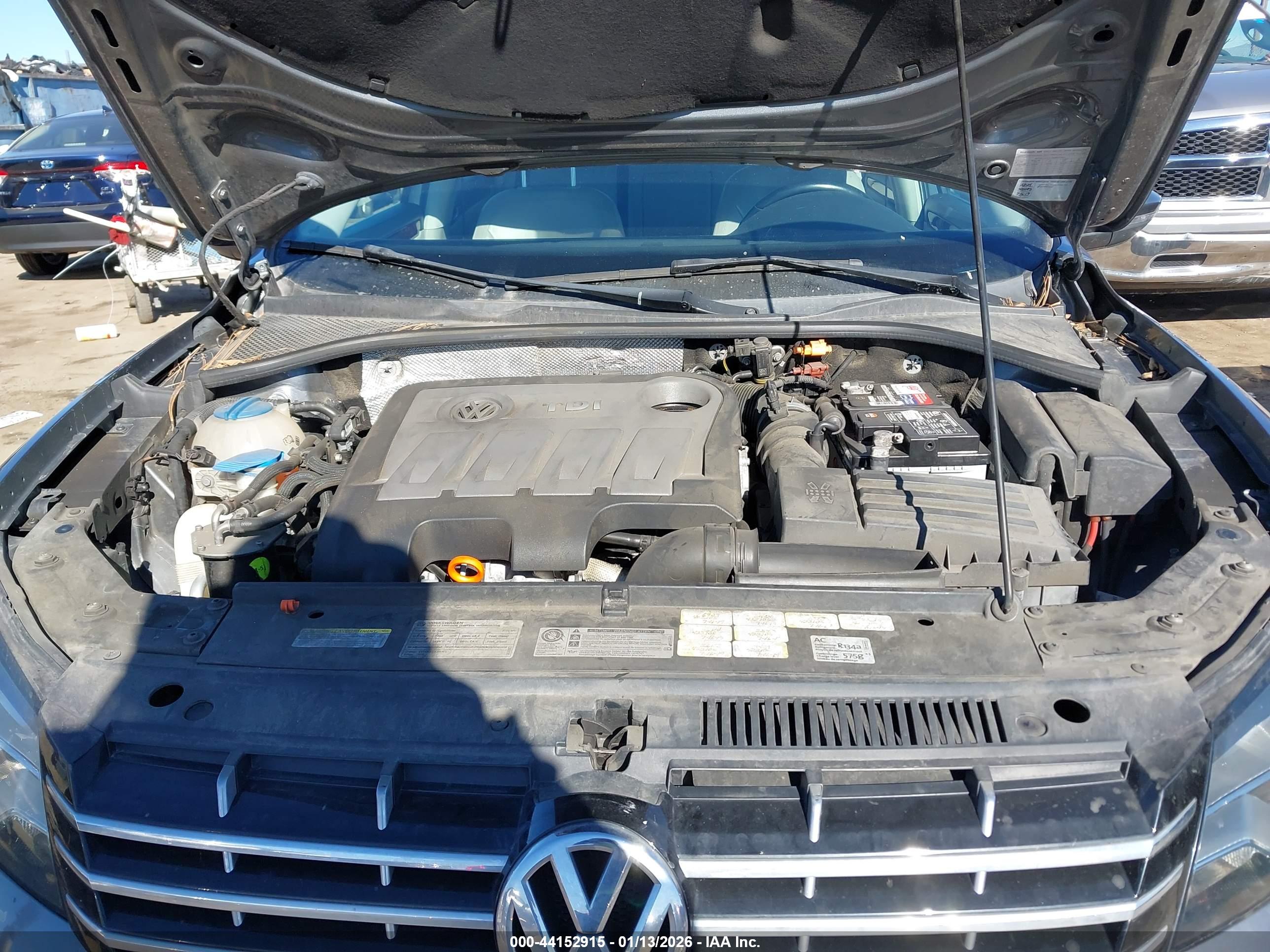 VOLKSWAGEN PASSAT image 10