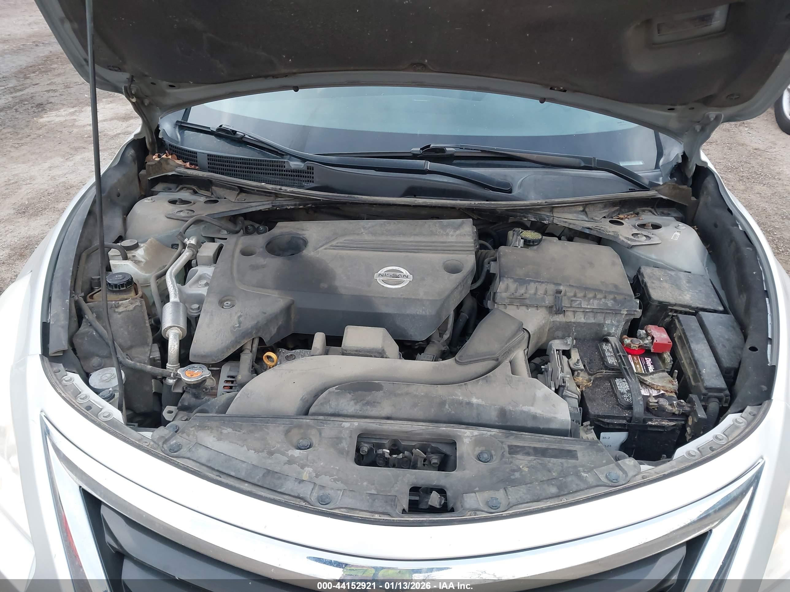 NISSAN ALTIMA image 10