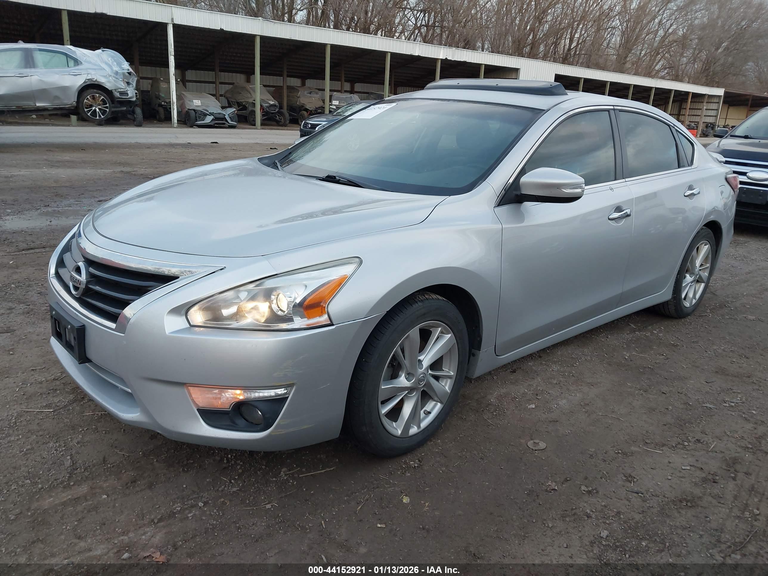 NISSAN ALTIMA image 2