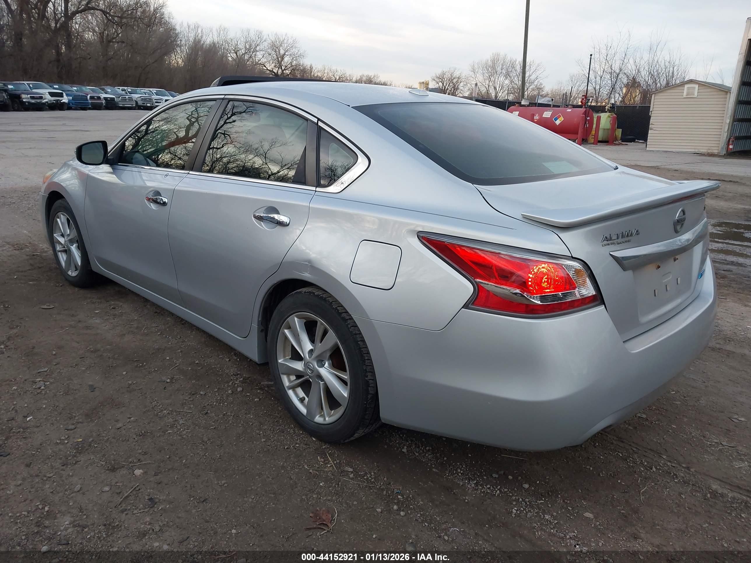 NISSAN ALTIMA image 3