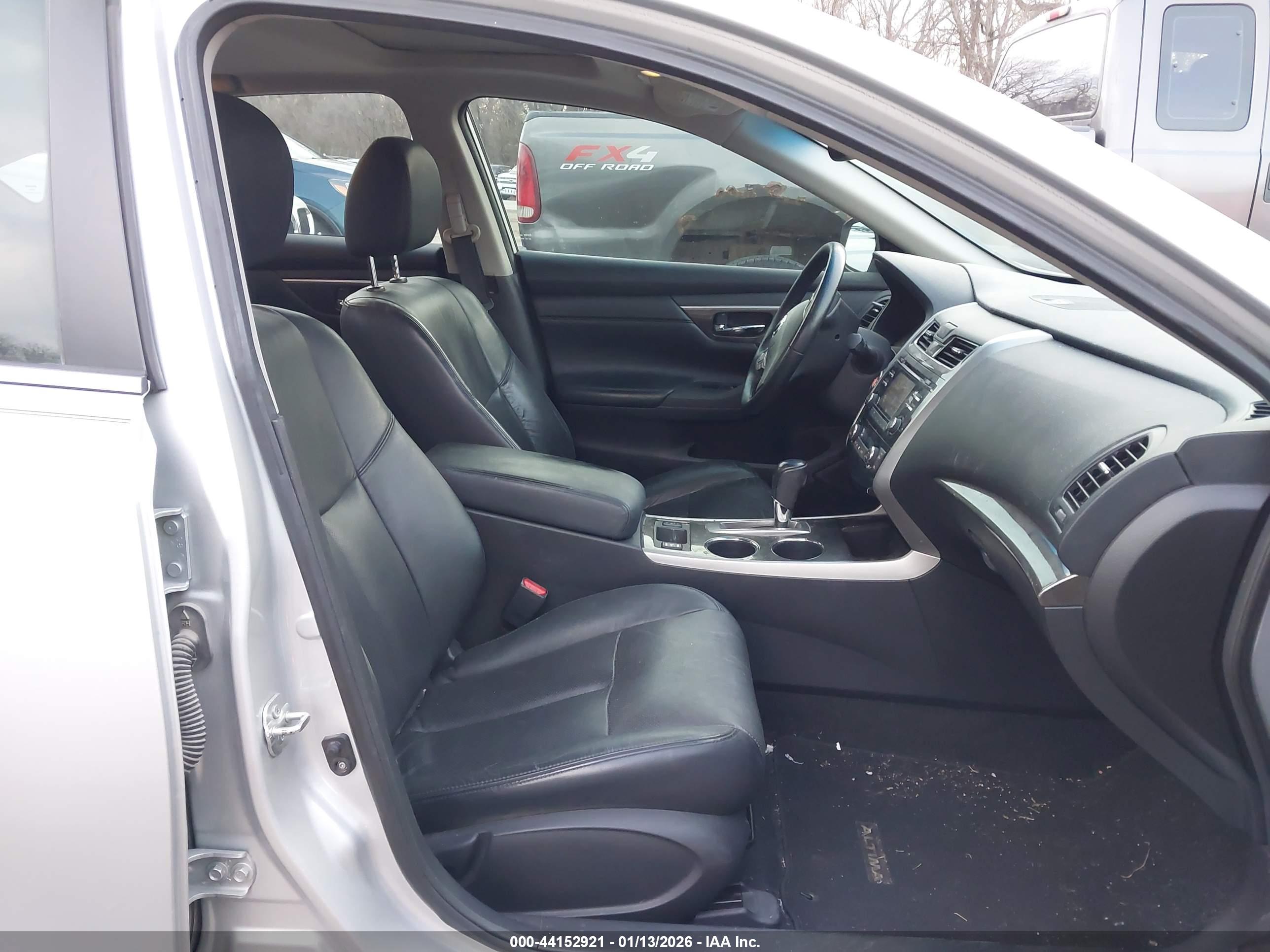 NISSAN ALTIMA image 5