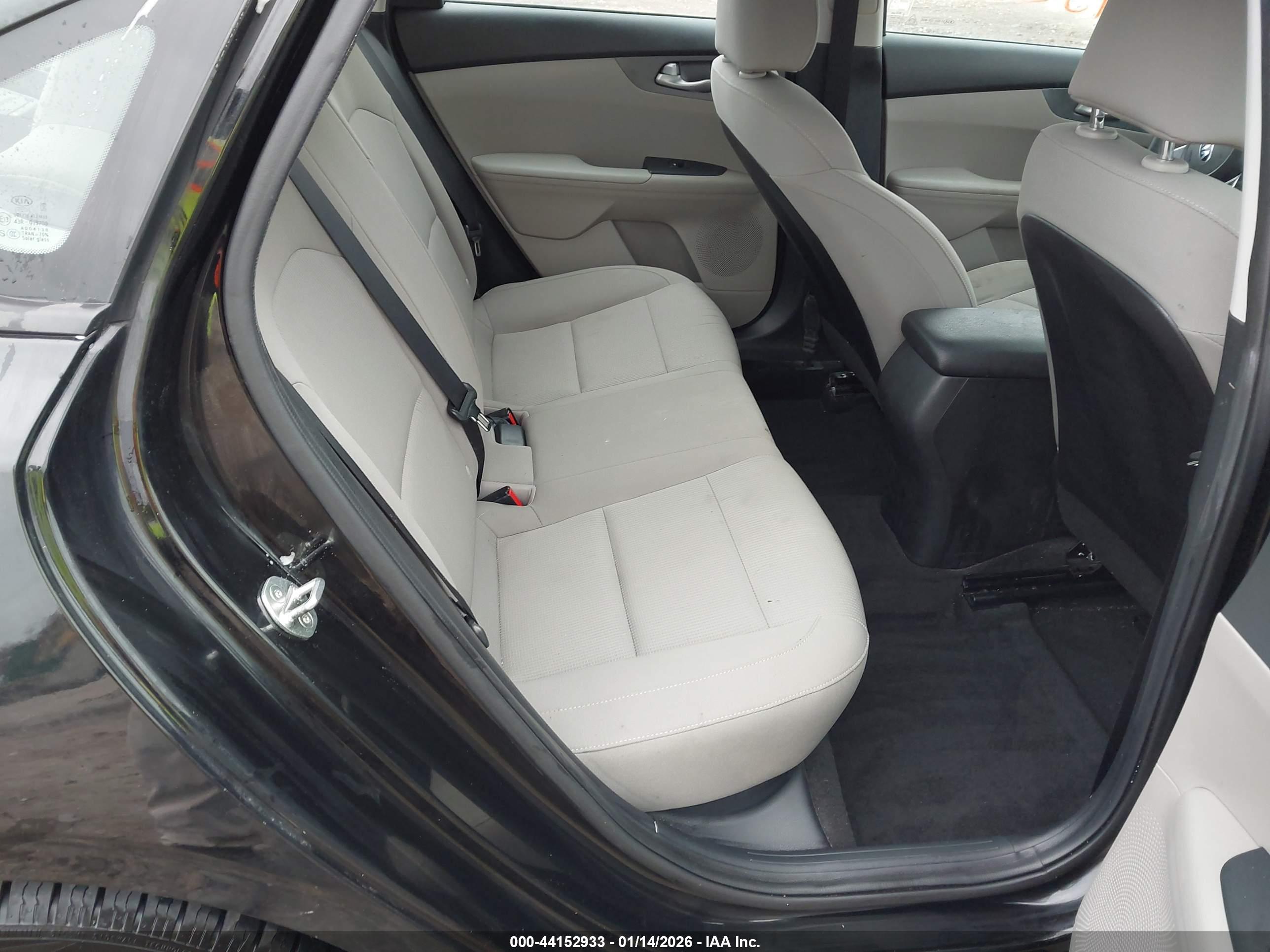 KIA FORTE image 8
