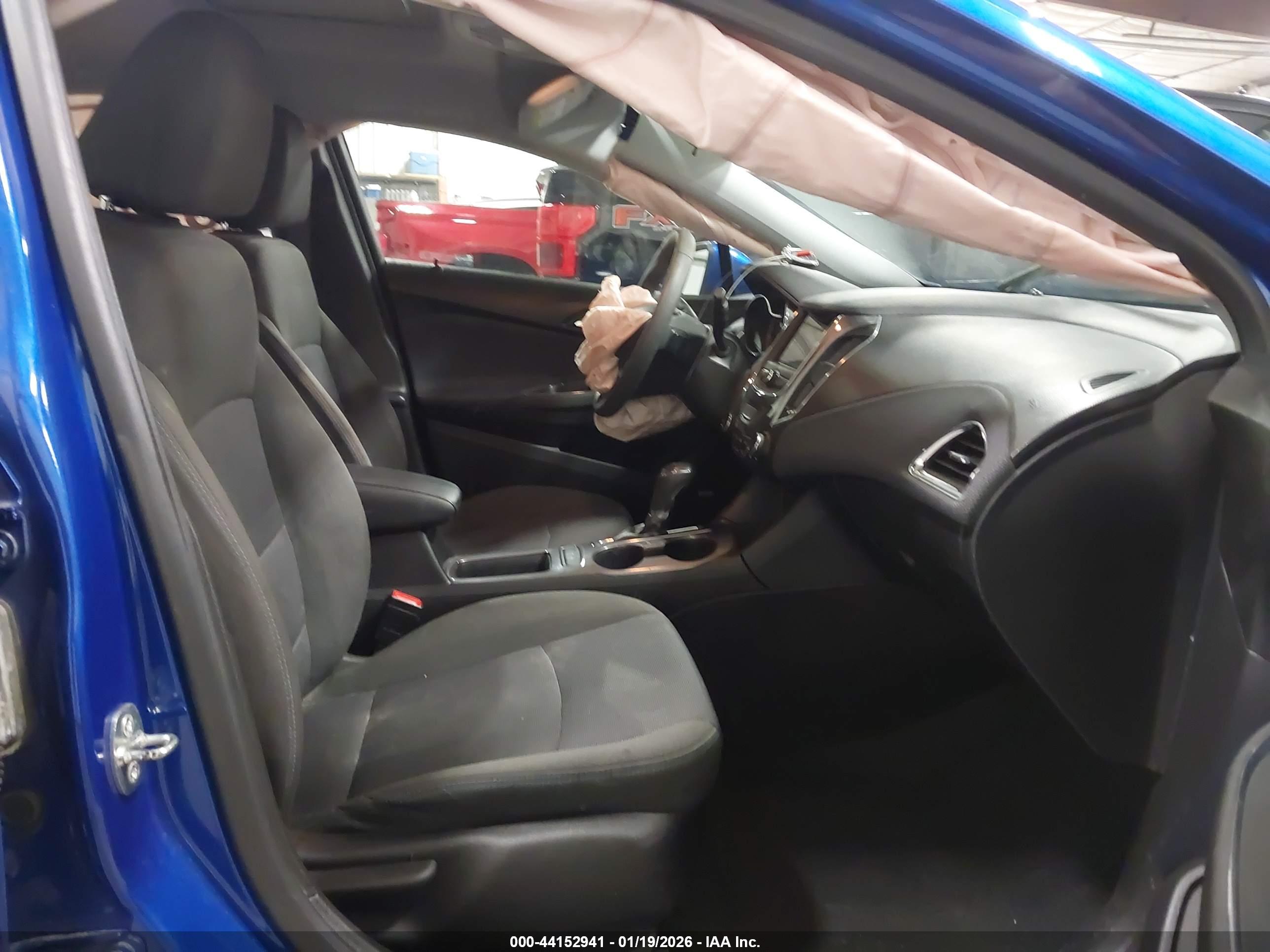 CHEVROLET CRUZE image 5