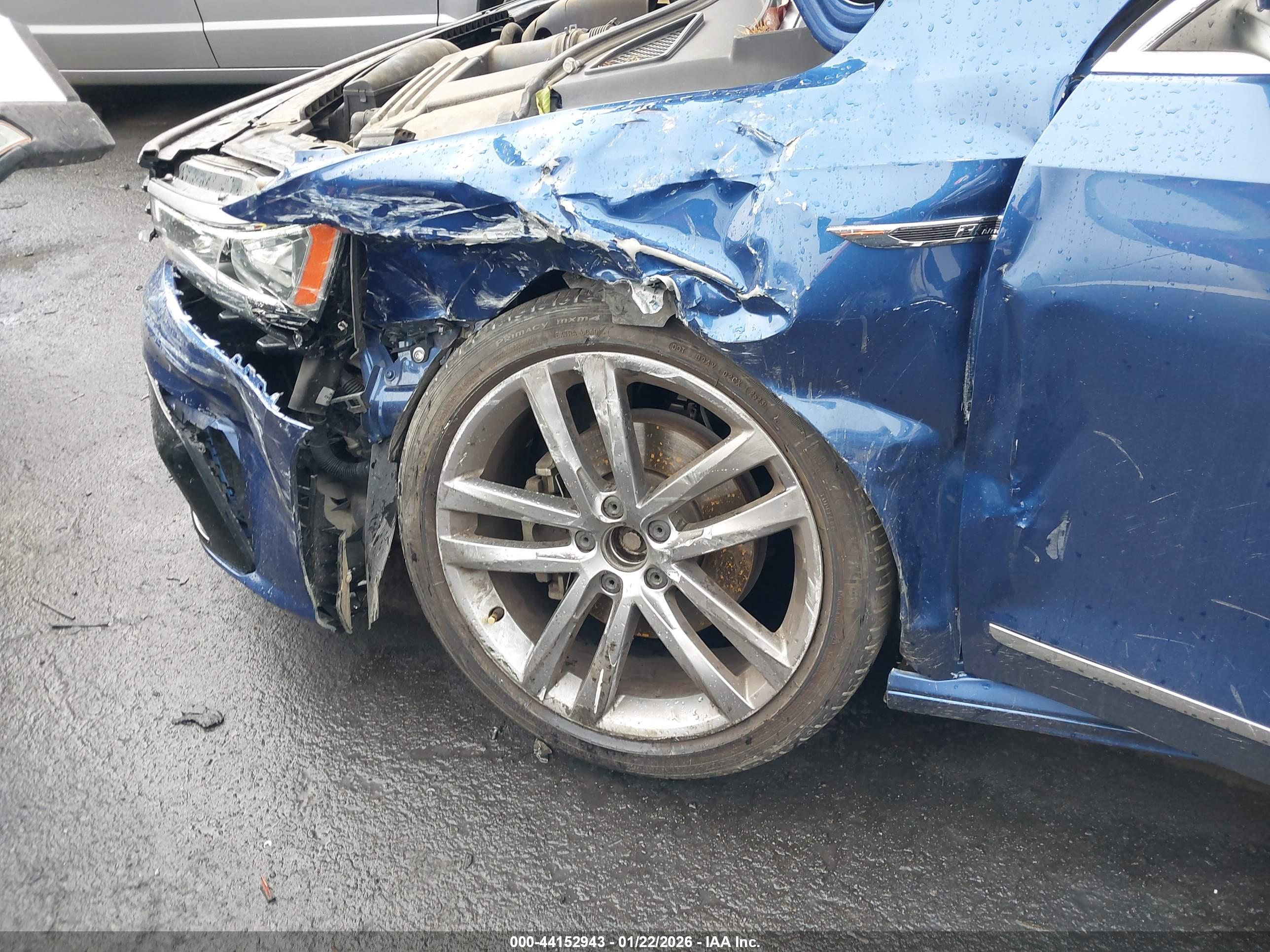 VOLKSWAGEN PASSAT image 6
