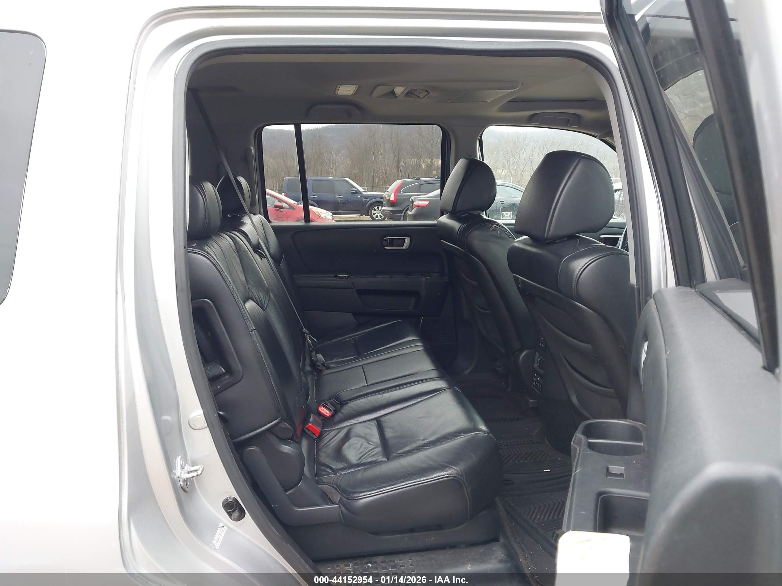 HONDA PILOT image 8