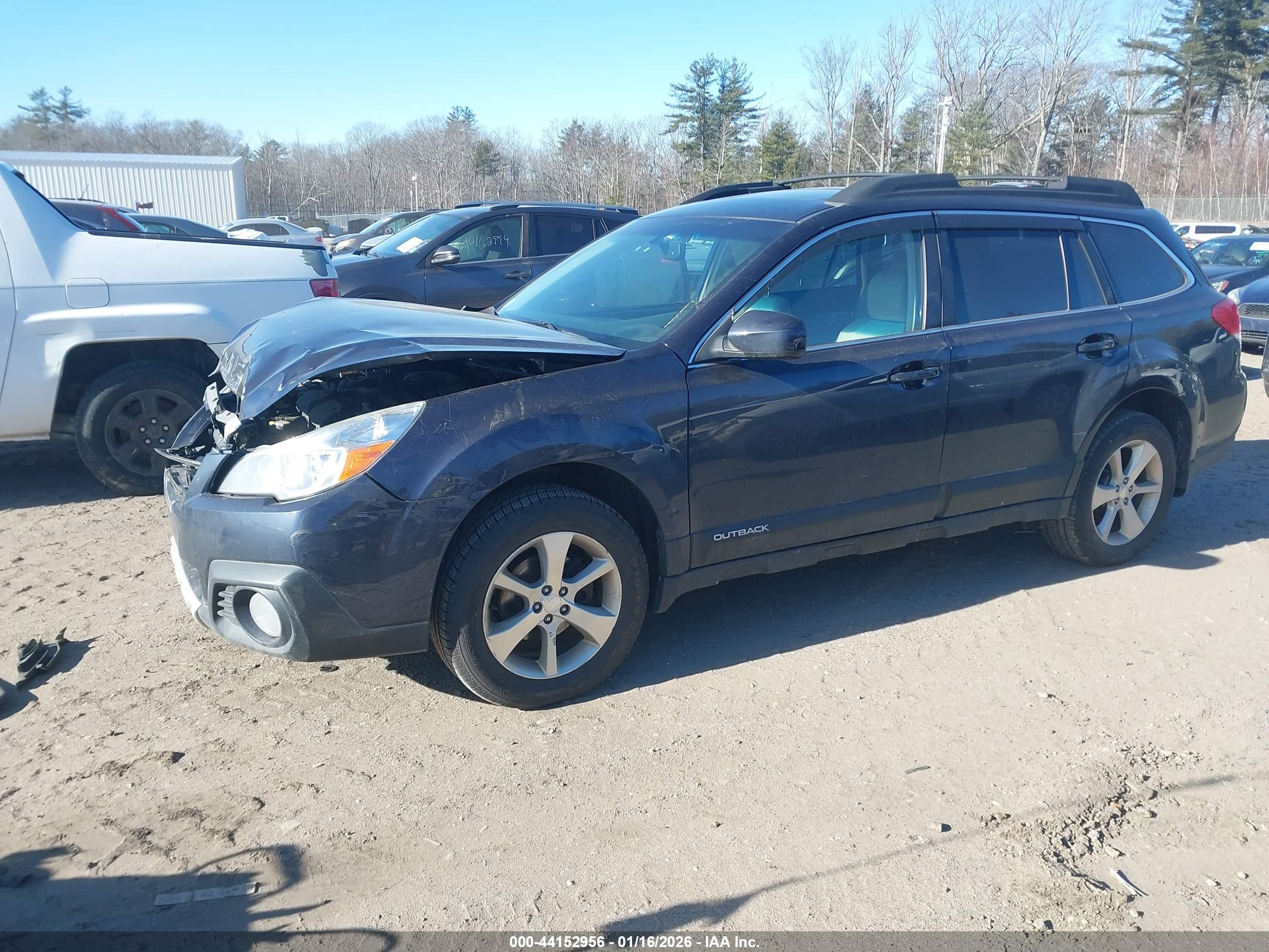 SUBARU OUTBACK image 2