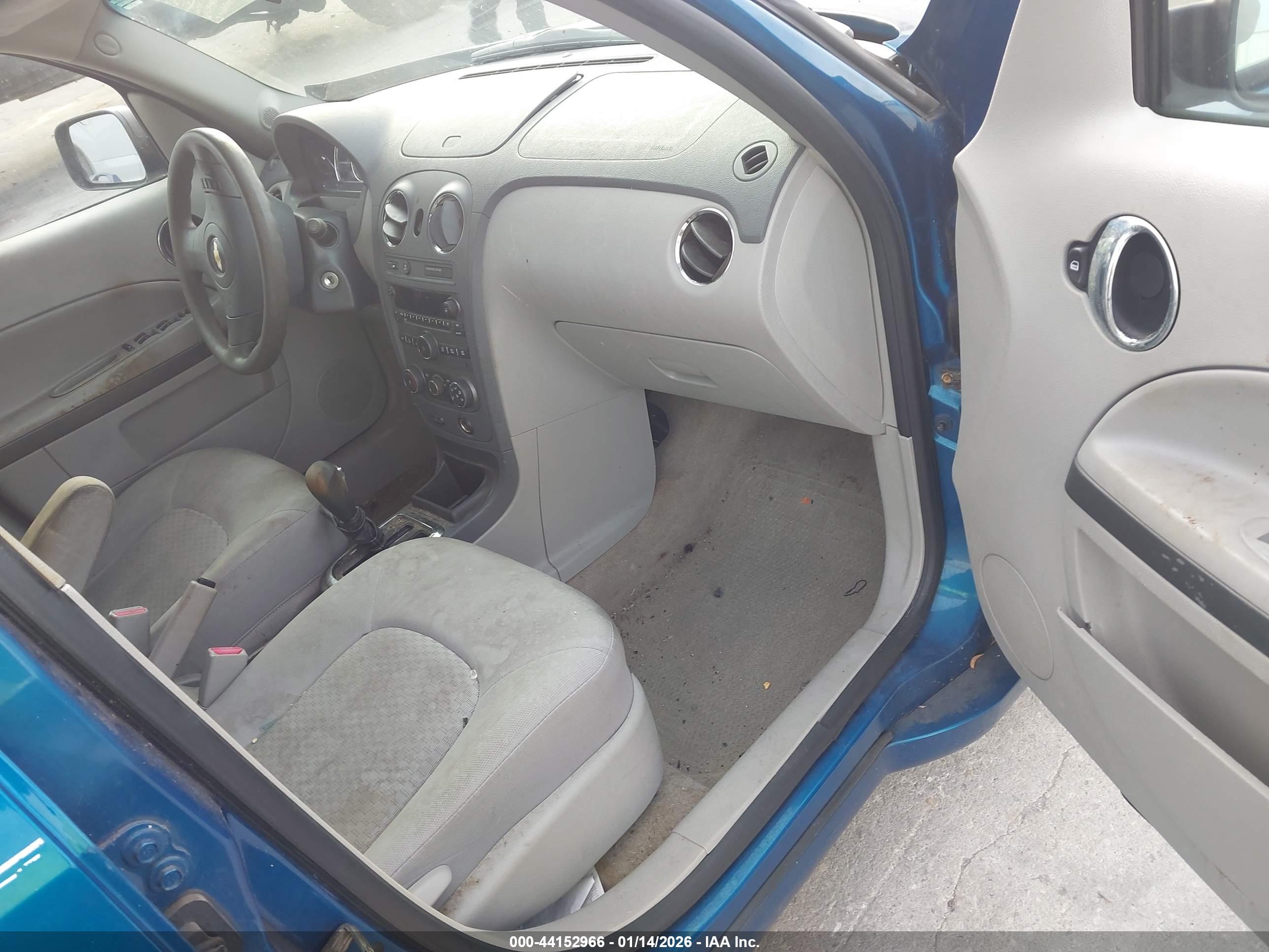 CHEVROLET HHR image 5