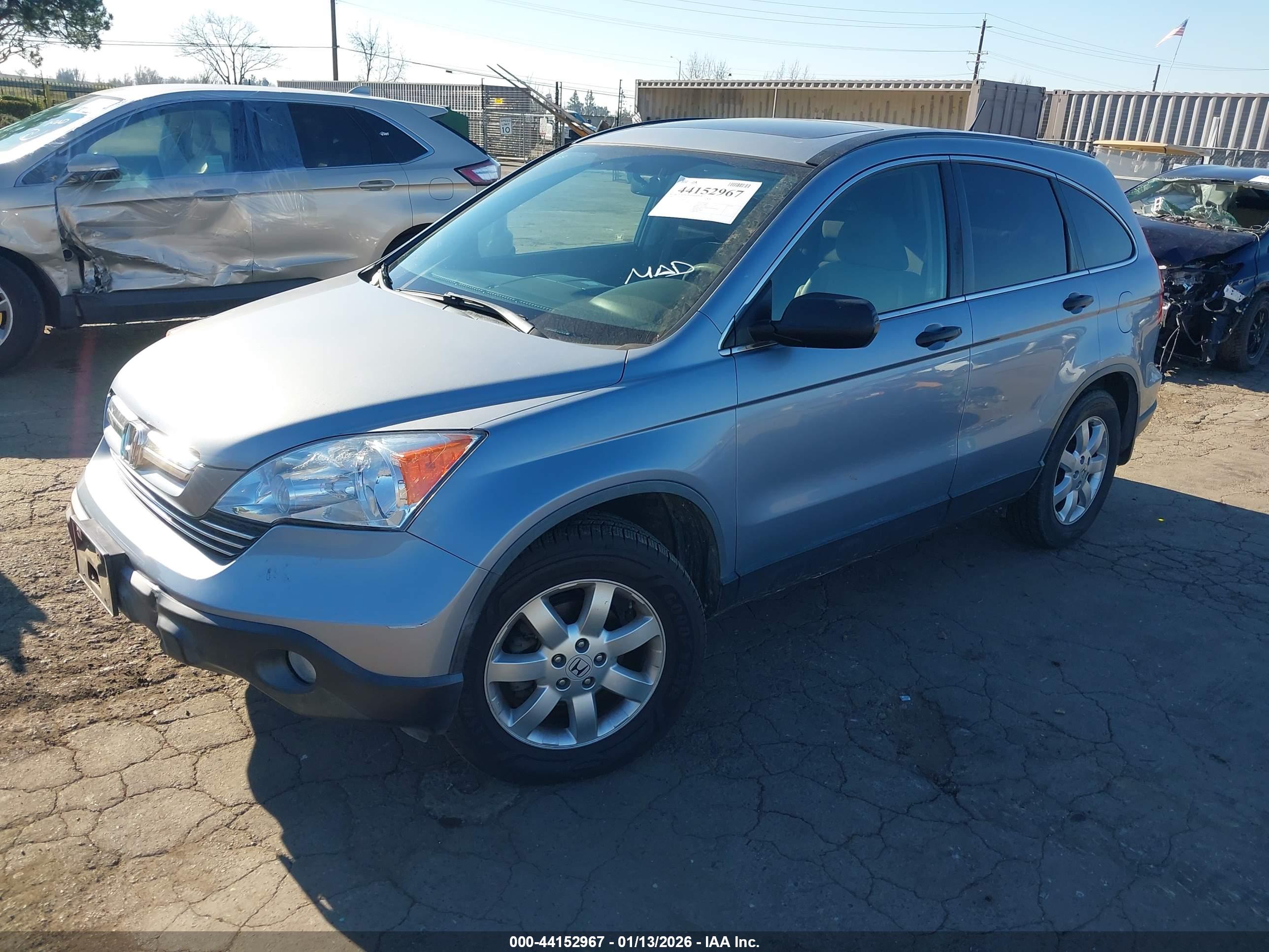 HONDA CR-V image 2
