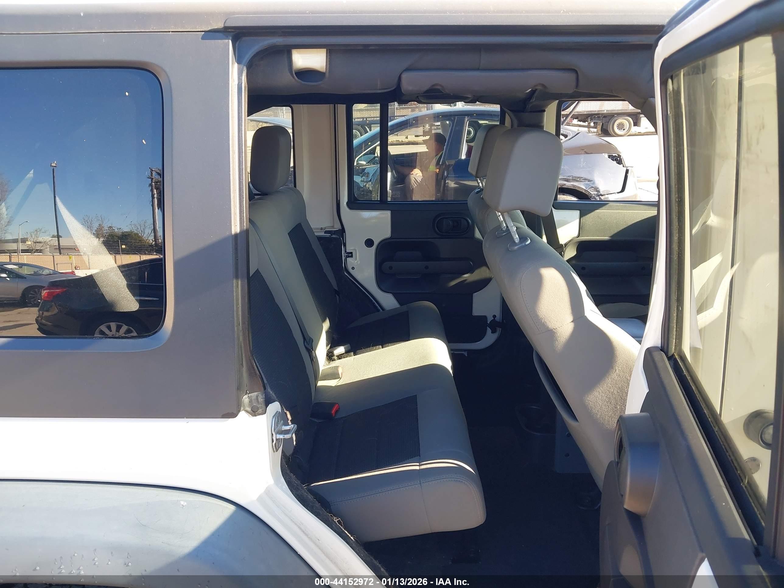 JEEP WRANGLER image 8