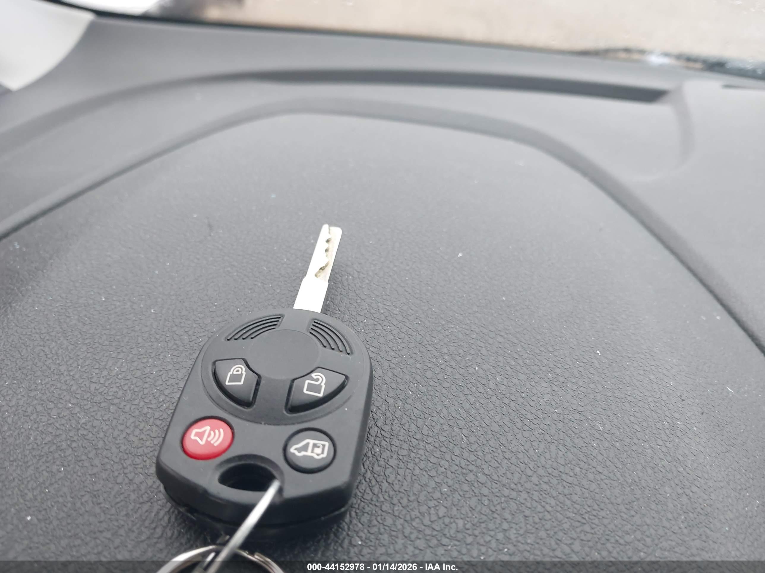 FORD TRANSIT image 11