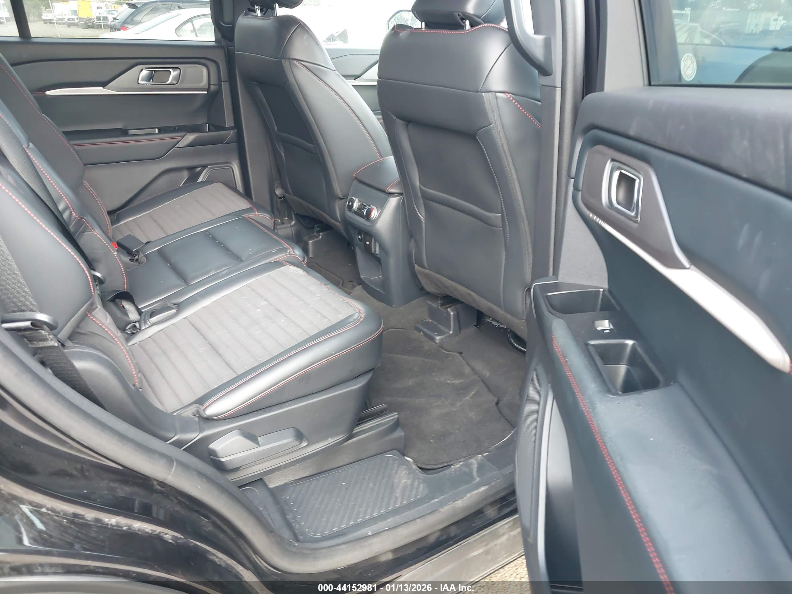 FORD EXPLORER image 8