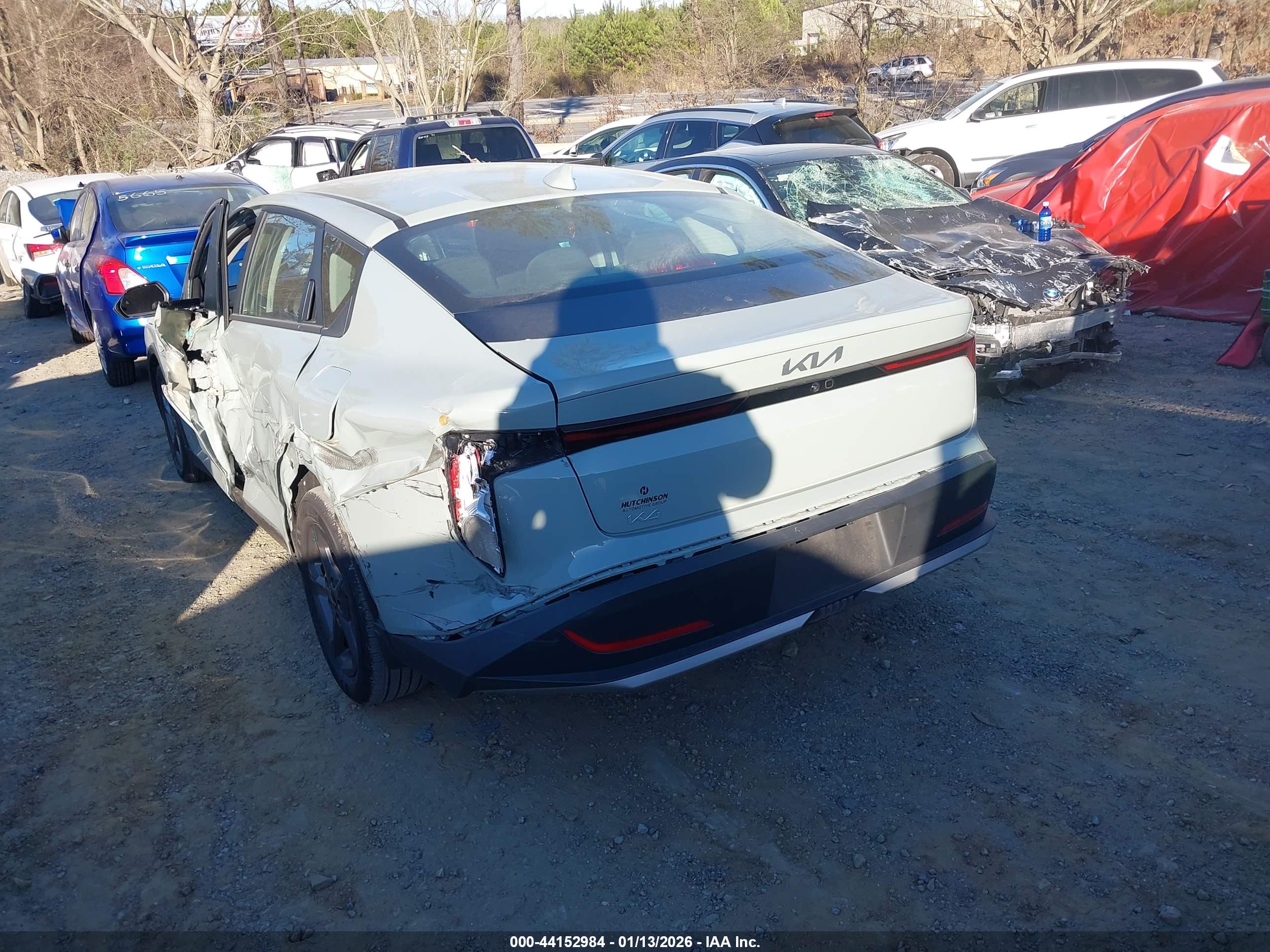 KIA K4 image 3